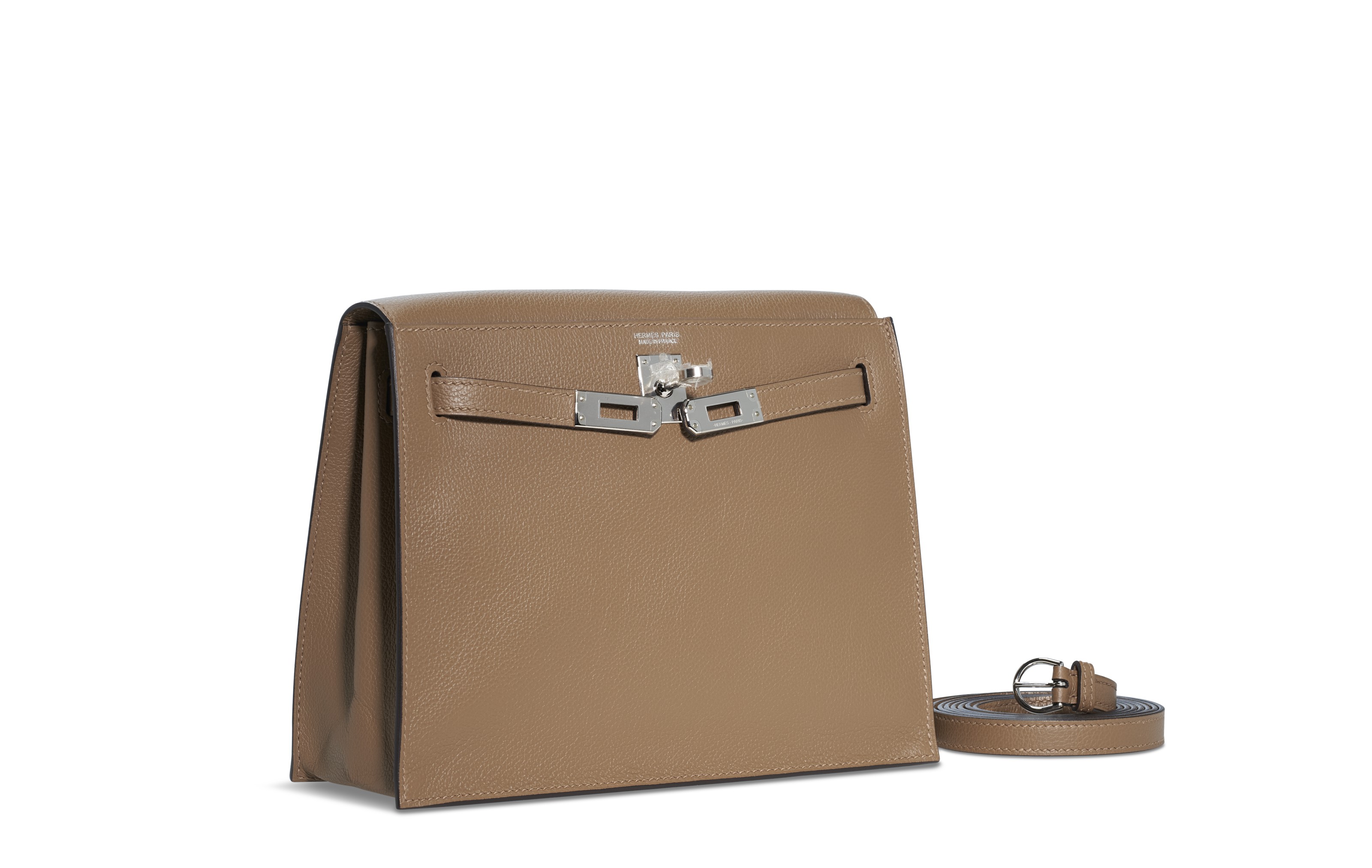 A BEIGE DE WEIMAR EVERCOLOR LEATHER KELLY DANSE WITH PALLADIUM HARDWARE,  HERMÈS, 2019