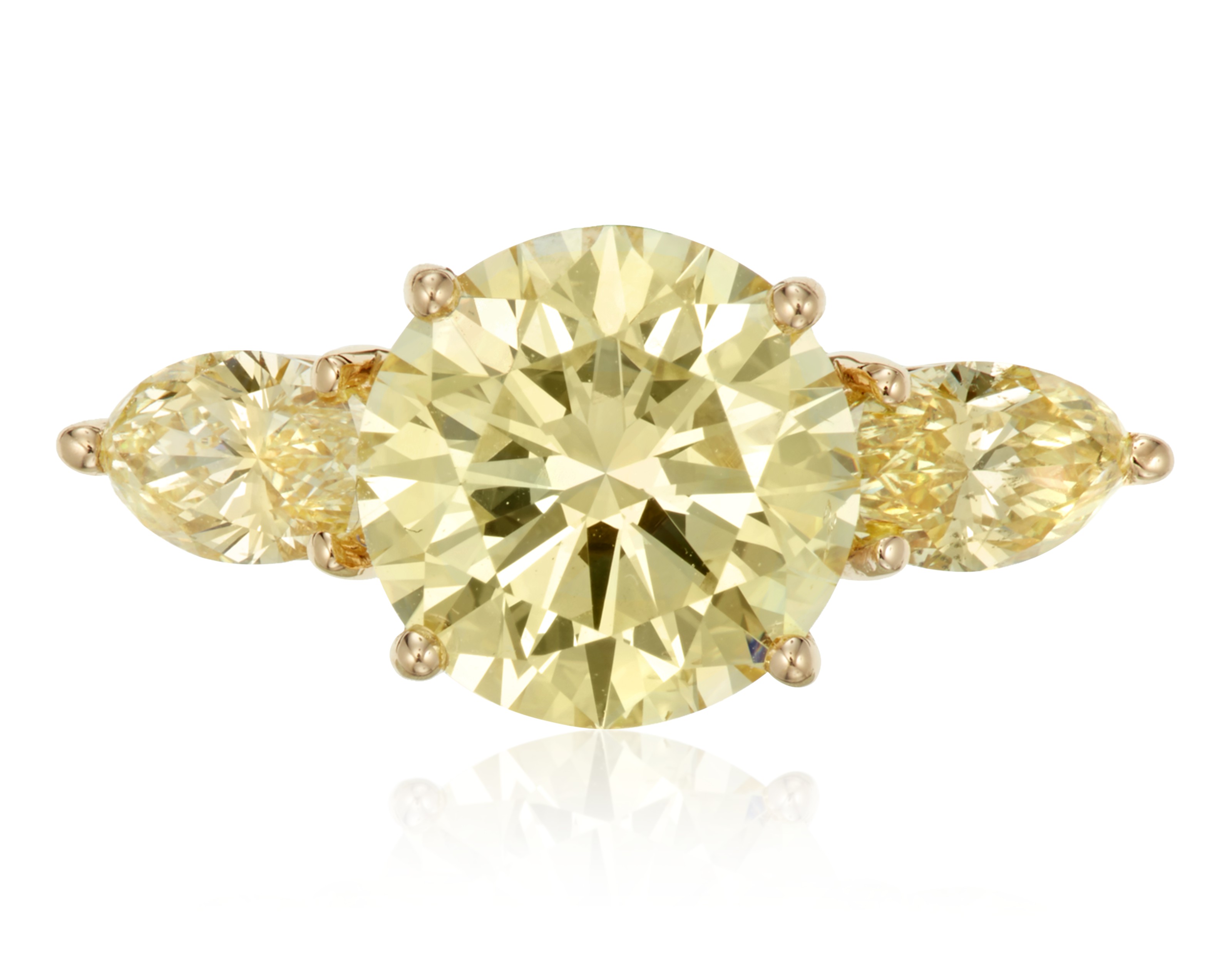 YELLOW DIAMOND RING WITH GIA REPORTS, Christie's