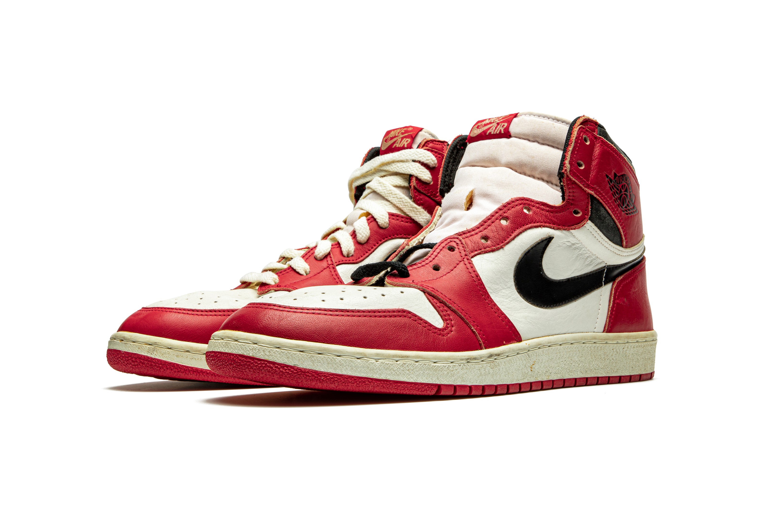 Air Jordan 1 TYPS Player Exclusive Signed Sneaker