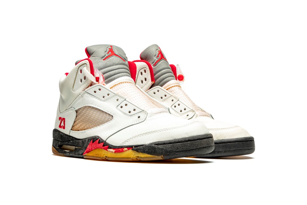 fire red 5s nike air
