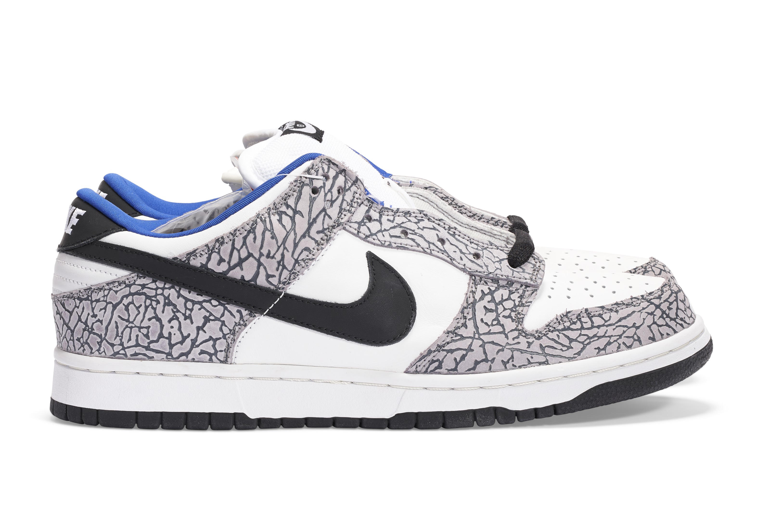A COMPLETE SET OF ORIGINAL 2002 SUPREME NIKE SB DUNK LOW SNEAKERS