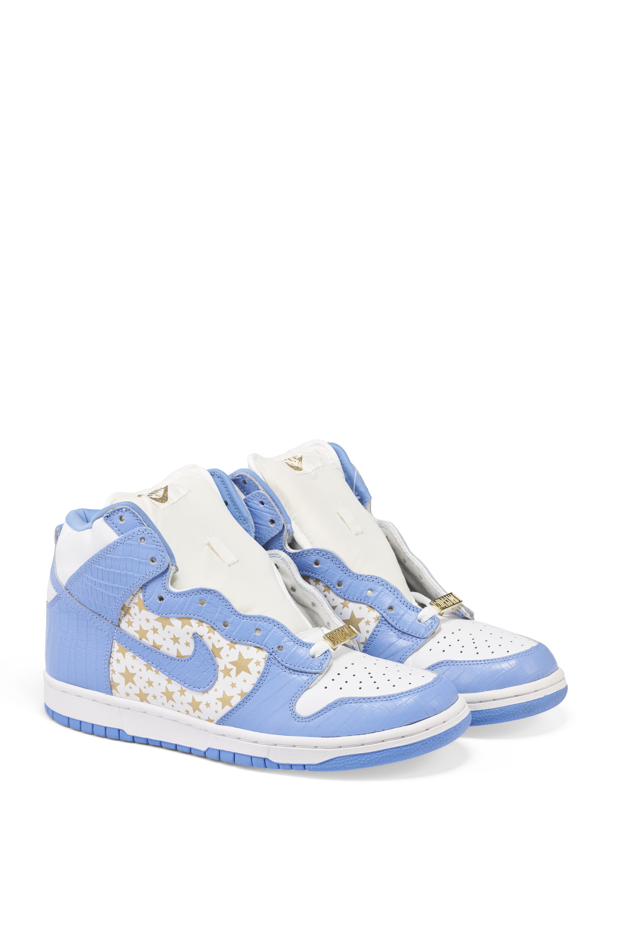 A COMPLETE SET OF 2003 SUPREME NIKE SB DUNK HIGH SNEAKERS SUPREME NIKE SB 2003 Christie s