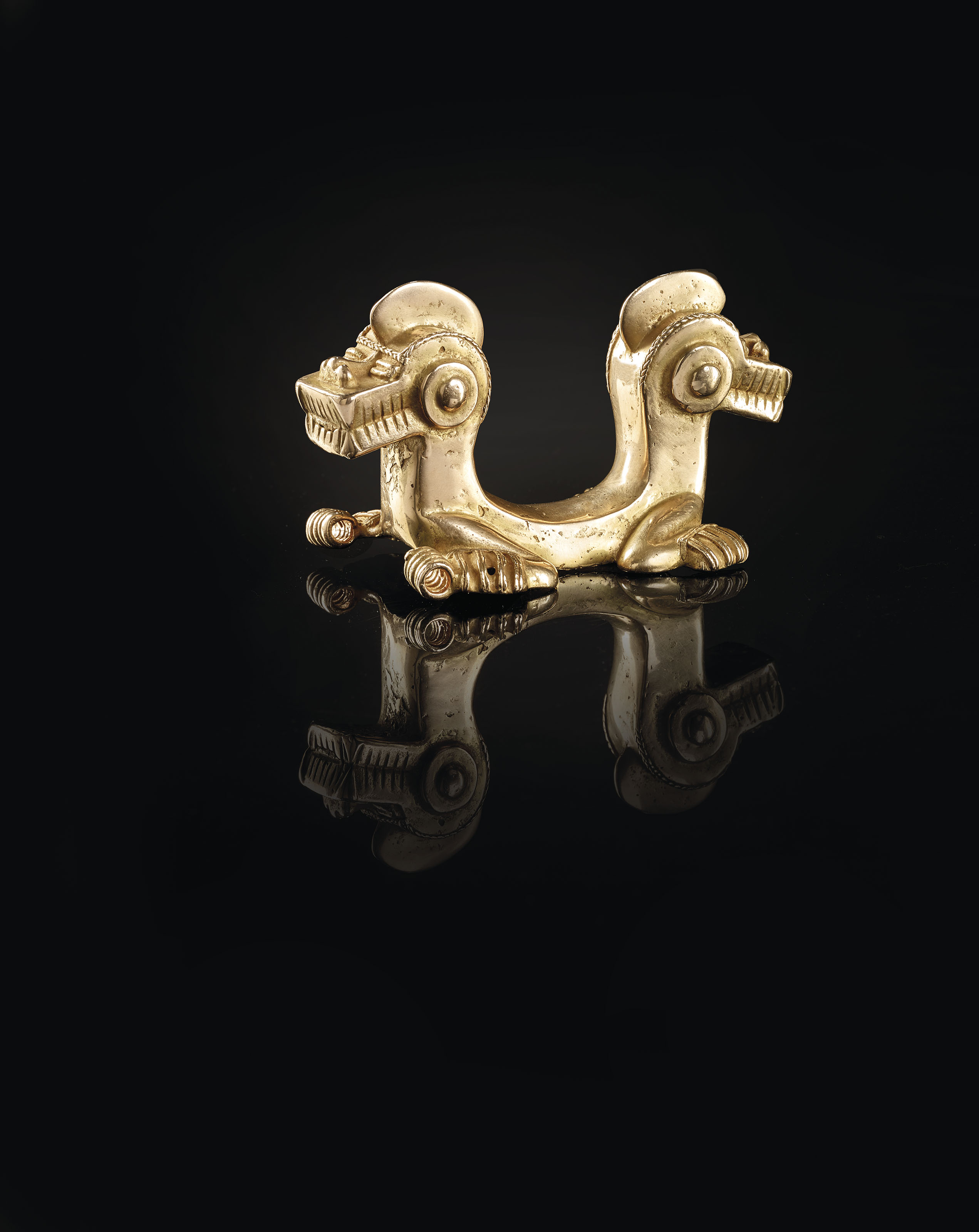 Gold pendant, international style, circa 500-1000 AD. Length:&nbsp;4&frac12; in (11.5 cm). Estimate: &euro;50,000-70,000.&nbsp;Offered in Pre-Columbian Art on 29 June 2020 at Christie&rsquo;s in Paris