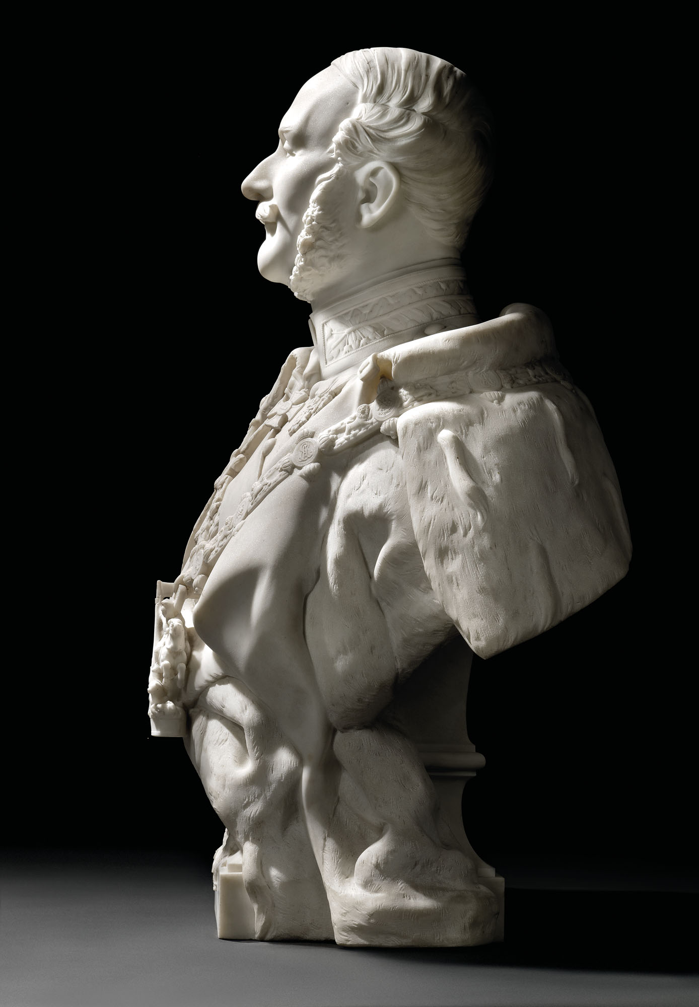 JEANBAPTISTECLAUDEEUGENE GUILLAUME (18221905) , BUSTE EN MARBRE