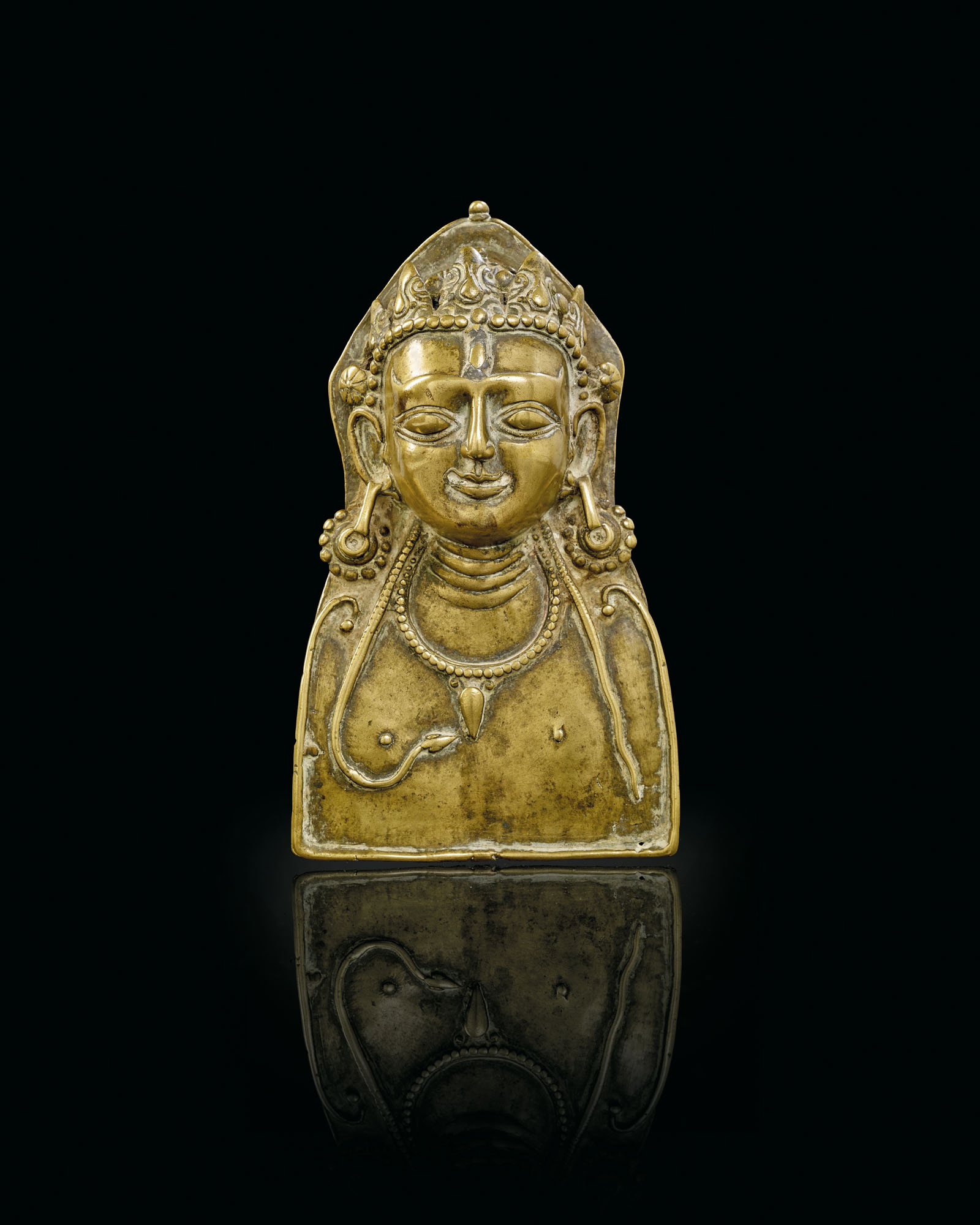 MASQUE DE PROCESSION (MOHRA) DE SHIVA MAHADEVA EN BRONZE, INDE DU NORD,  HIMACHAL PRADESH, VALLEE DE KULU, CIRCA XIIEME SIECLE | Christie's