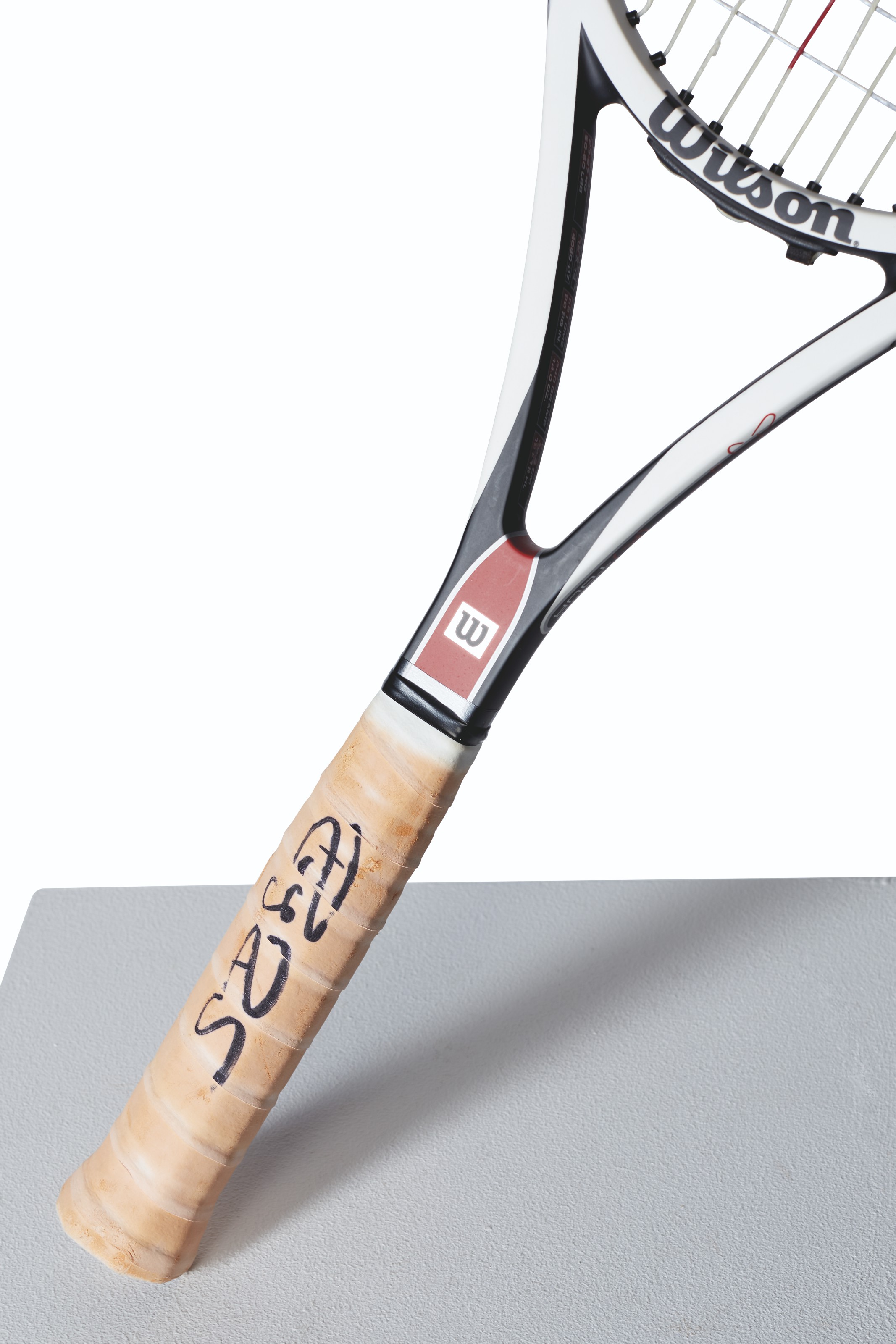 ROGER FEDERER'S CHAMPION OUTFIT AND RACKET, THE CHAMPIONSHIPS