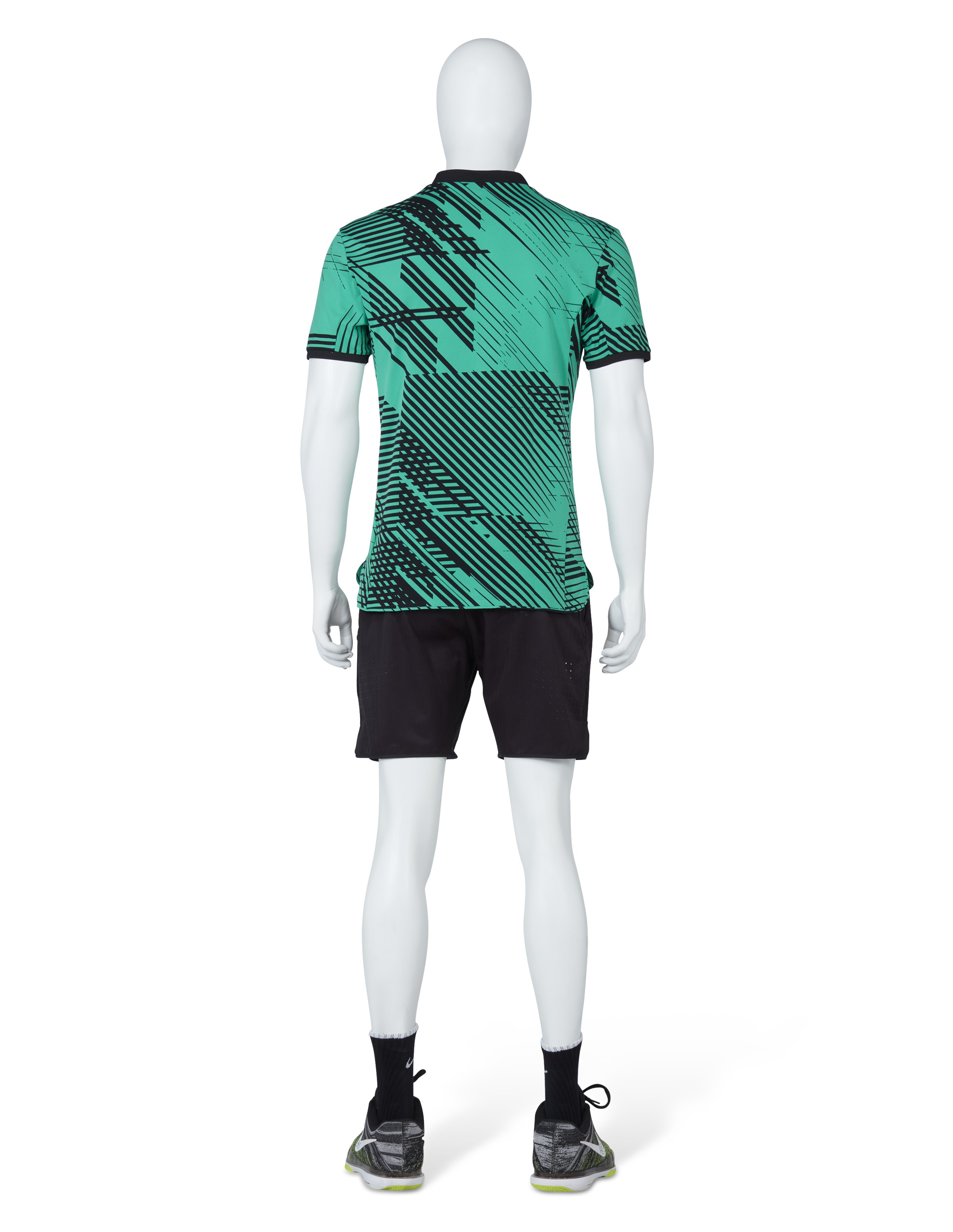 ROGER FEDERER'S CHAMPION OUTFIT, MIAMI, 2017 | Christie's