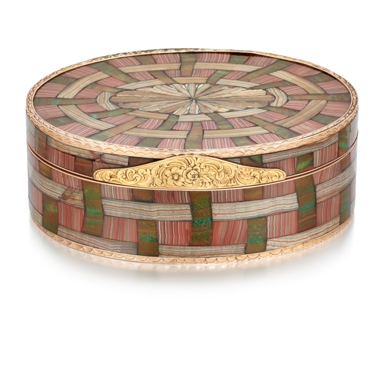A Saxon gold-mounted hardstone snuff-box, by Johann Christian Neuber, circa 1765-1770. 3⅓ in (85 mm) wide