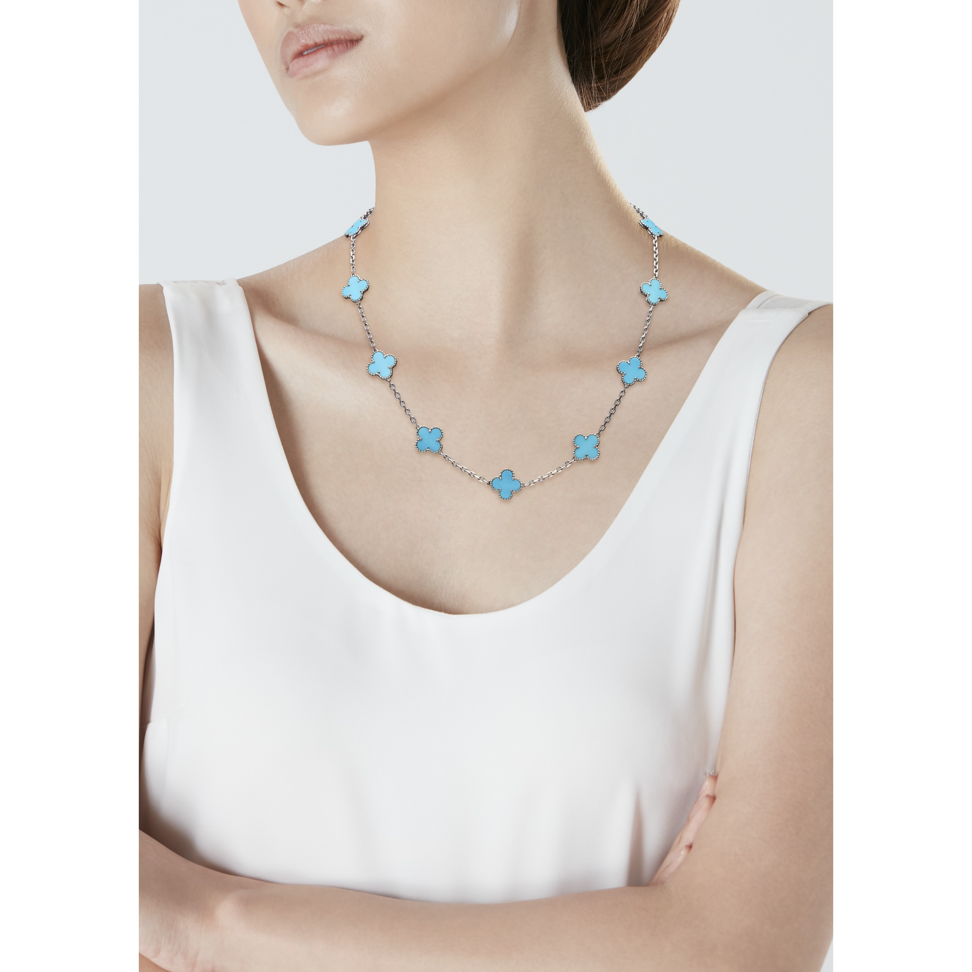 VAN CLEEF ARPELS TURQUOISE 'ALHAMBRA' NECKLACE, Christie's