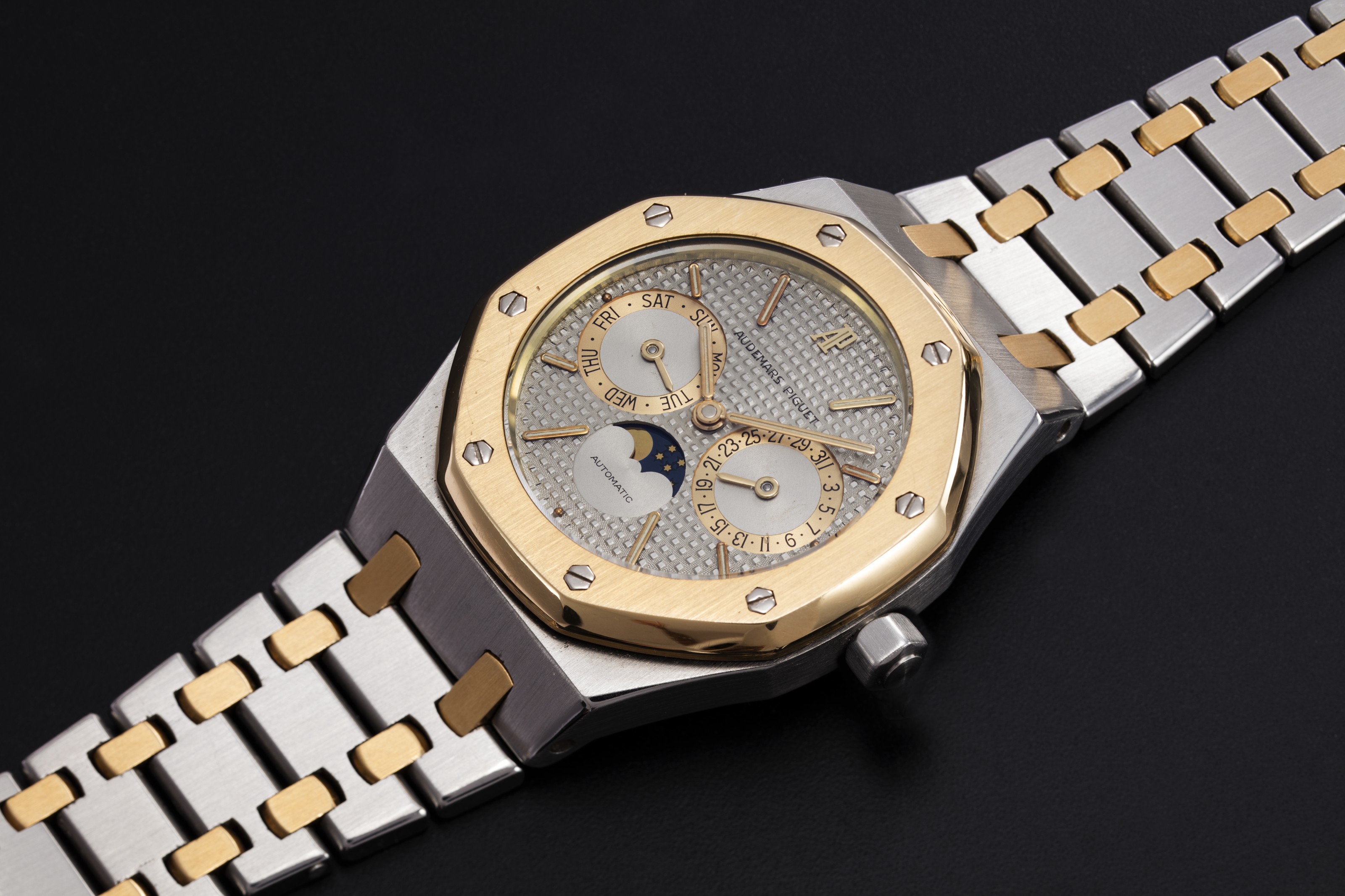 AUDEMARS PIGUET A TWO TONE DAY DATE WITH MOON PHASE REF. 25594SA