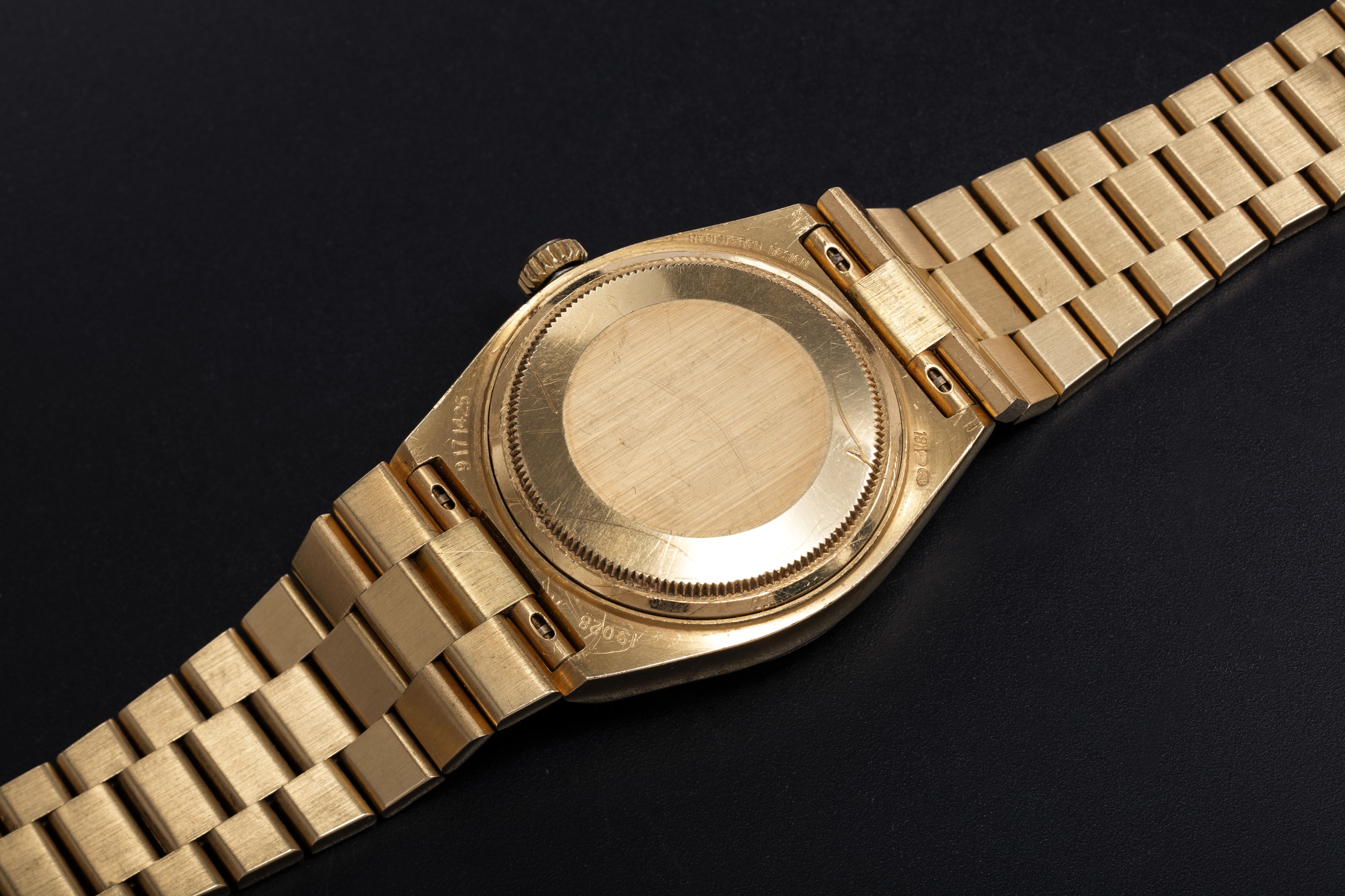 Rolex oysterquartz day deals date with diamonds