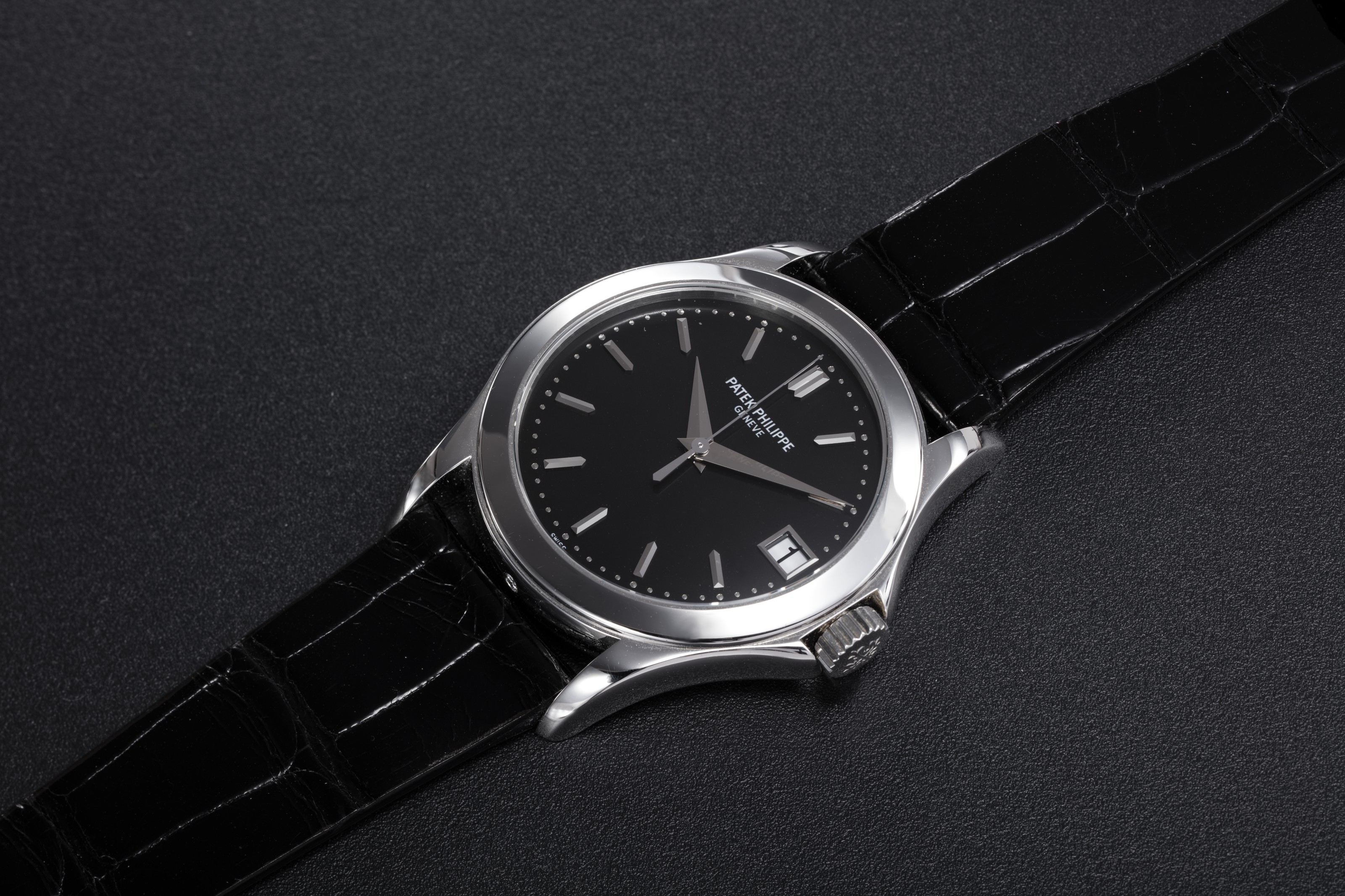PATEK PHILIPPE REF. 5107P 001 A PLATINUM SELF WINDING CALATRAVA DRESS WATCH