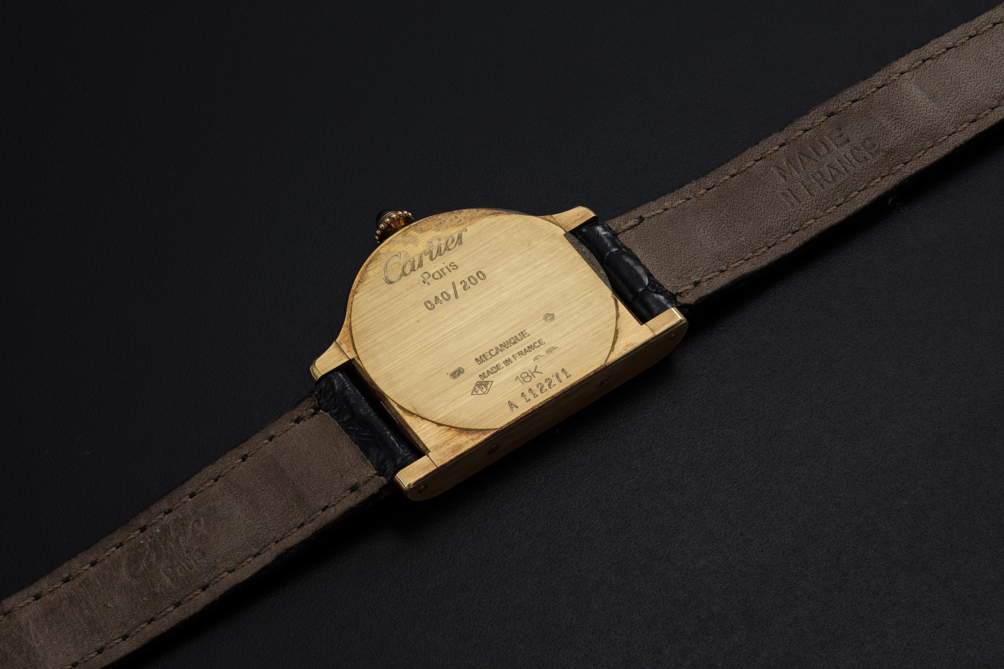 CARTIER, A LIMITED EDITION YELLOW GOLD CLOCHE DE CARTIER, 040/200