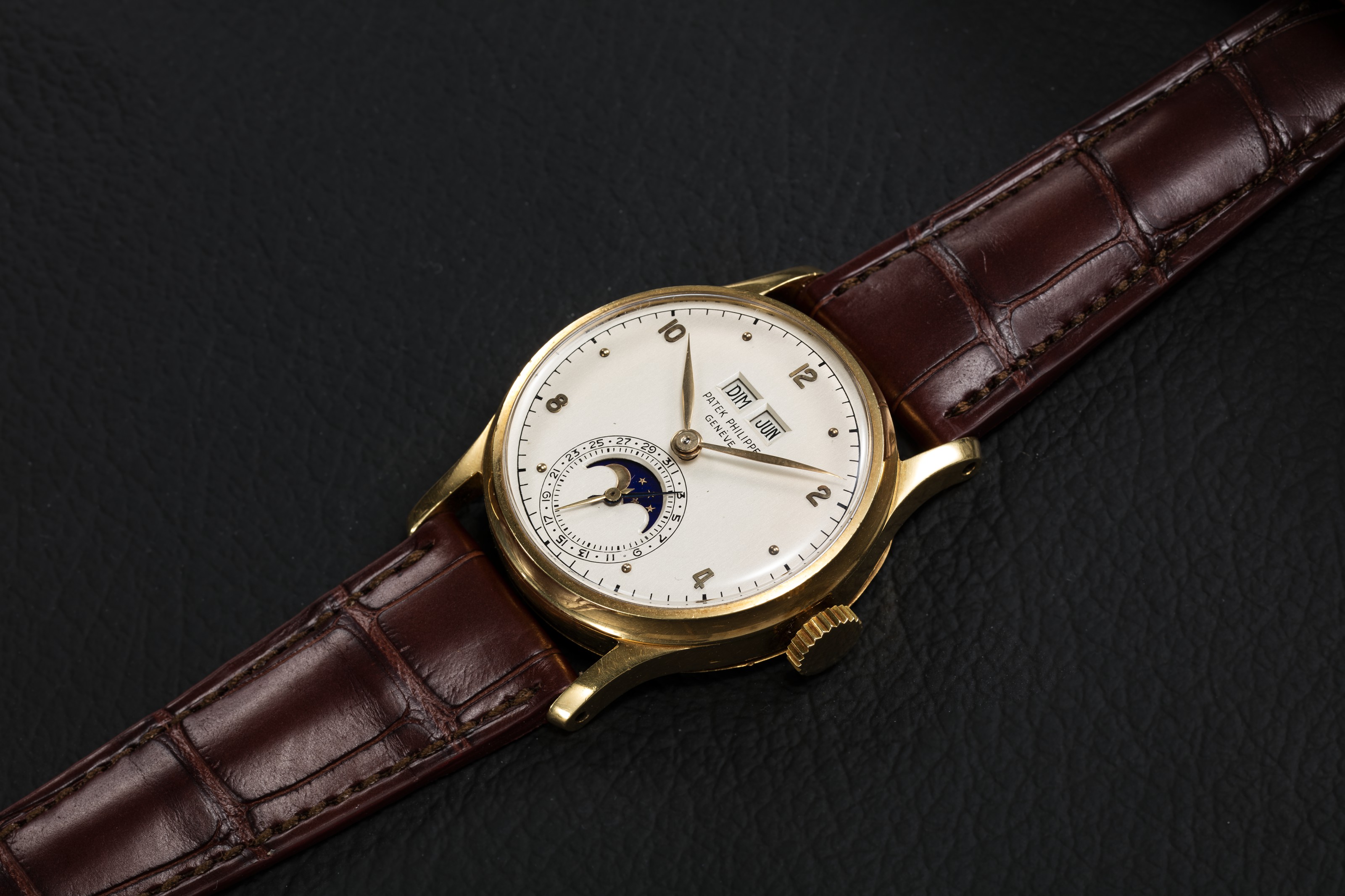 PATEK PHILIPPE, REF. 1526J THIRD SERIES, A GOLD PERPETUAL CALENDAR