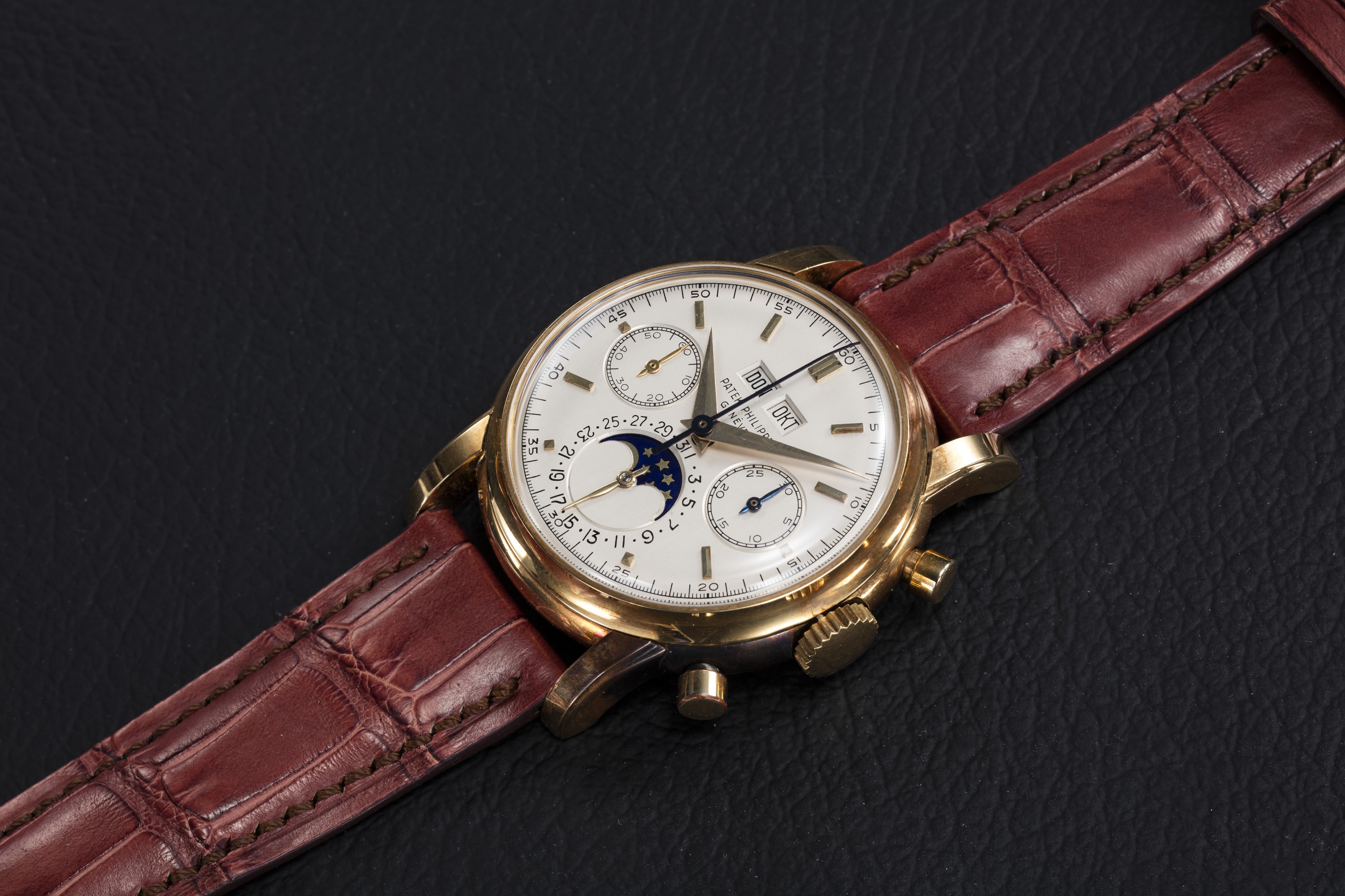 PATEK PHILIPPE, REF. 2499 THIRD SERIES, A RESTORED GOLD PERPETUAL