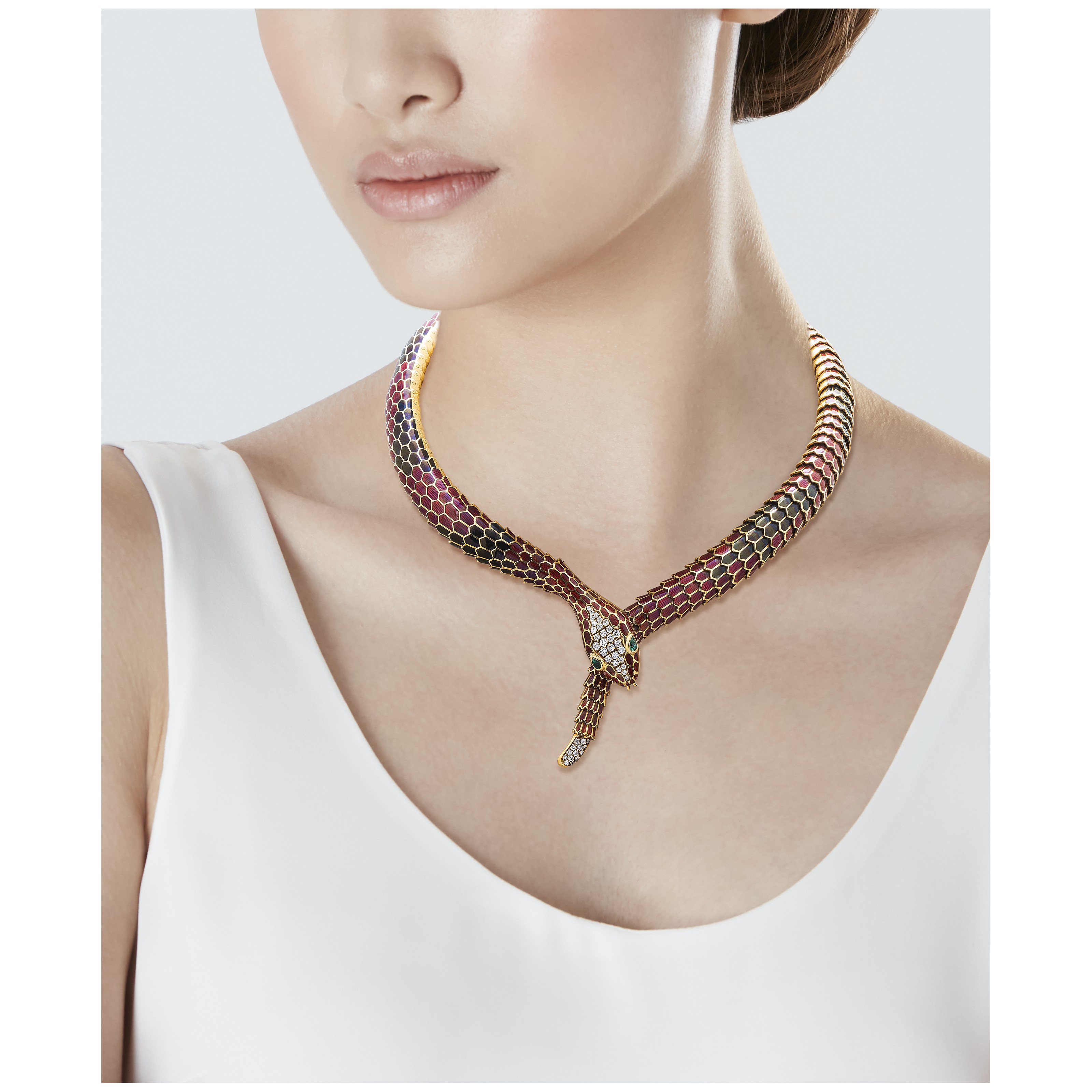 Serpenti necklace price hotsell
