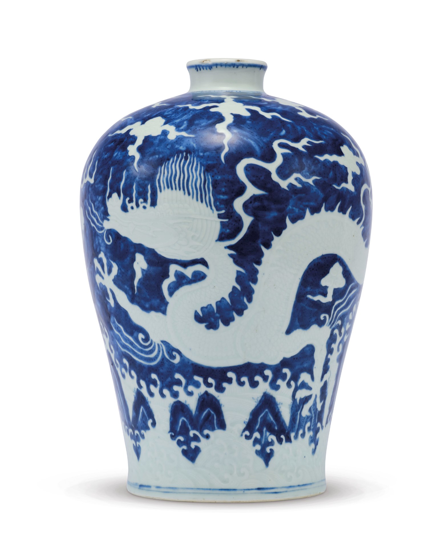 A RARE LARGE MINGSTYLE BLUE AND WHITE RESERVEDECORATD ‘DRAGON’ VASE