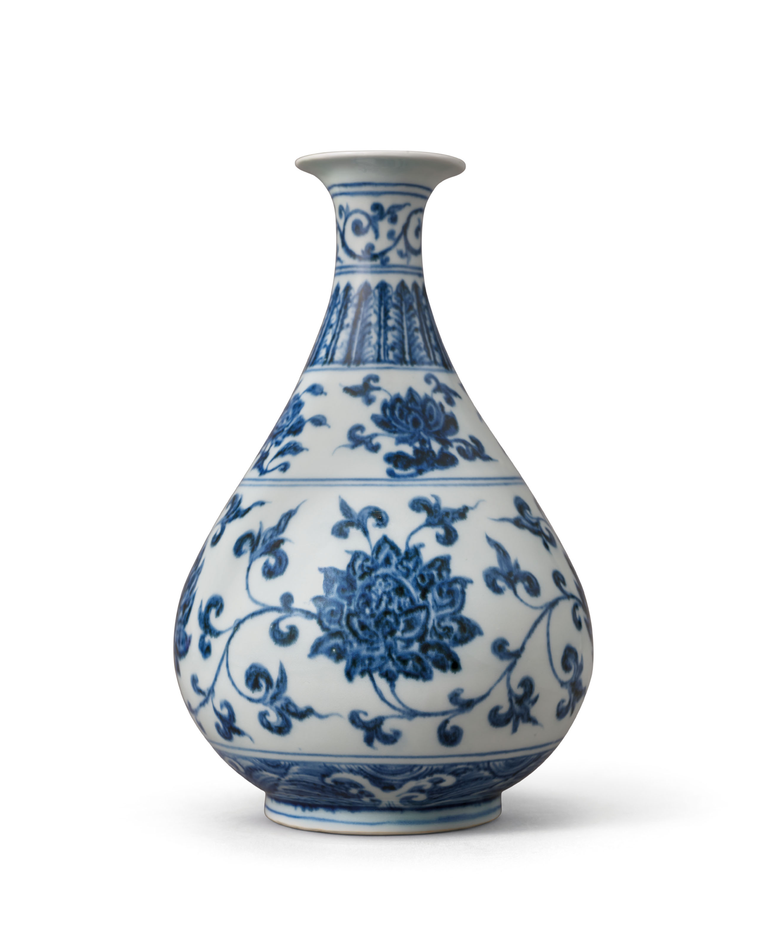 明永樂青花纏枝蓮紋玉壺春瓶, YONGLE PERIOD (1403-1425