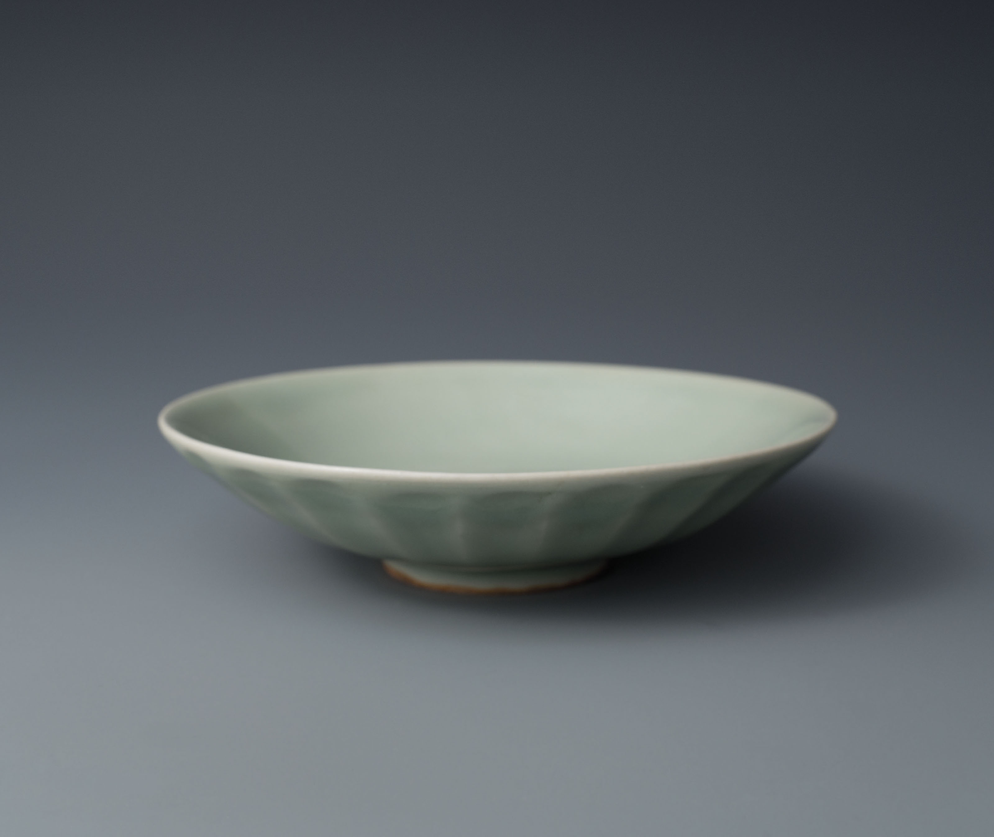 中国　龍泉窯　粉青釉　小皿　小鉢　古玩器　C　R8467 中国 龍泉窯 粉青釉 小皿 小鉢 古玩器 C R8467 - メルカリ