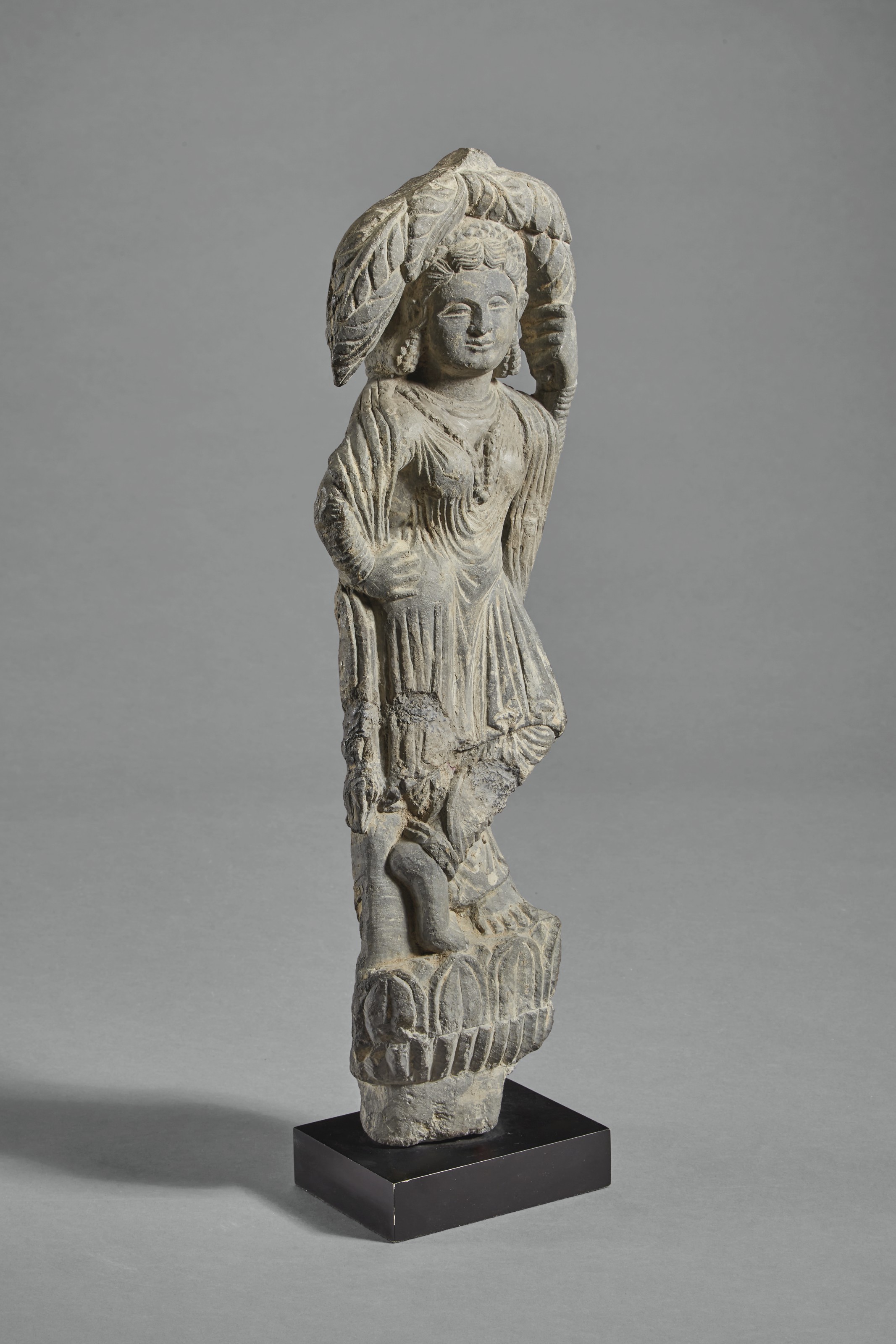 A GRAY SCHIST FIGURE OF A YAKSHI, ANCIENT REGION OF GANDHARA, SWAT