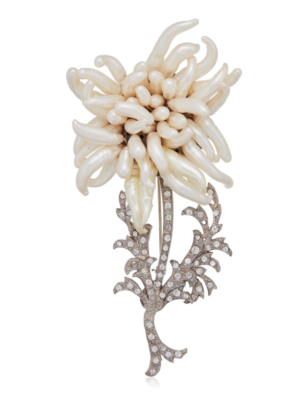 Chanel Faux Pearl And Rhinestone Brooch Christie S New and preowned, with safe shipping and easy returns. chanel faux pearl and rhinestone brooch