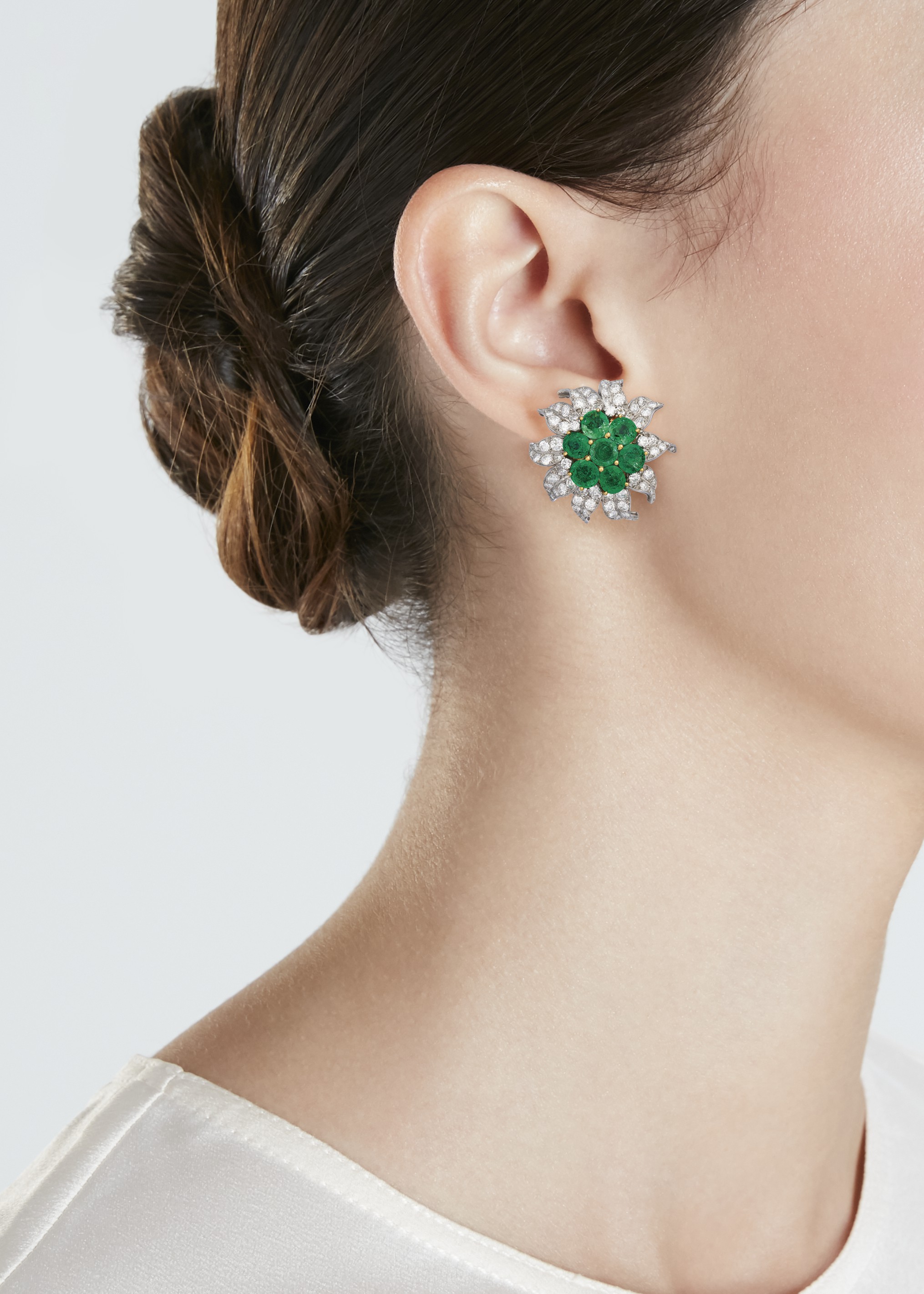 Van cleef new arrivals emerald earrings