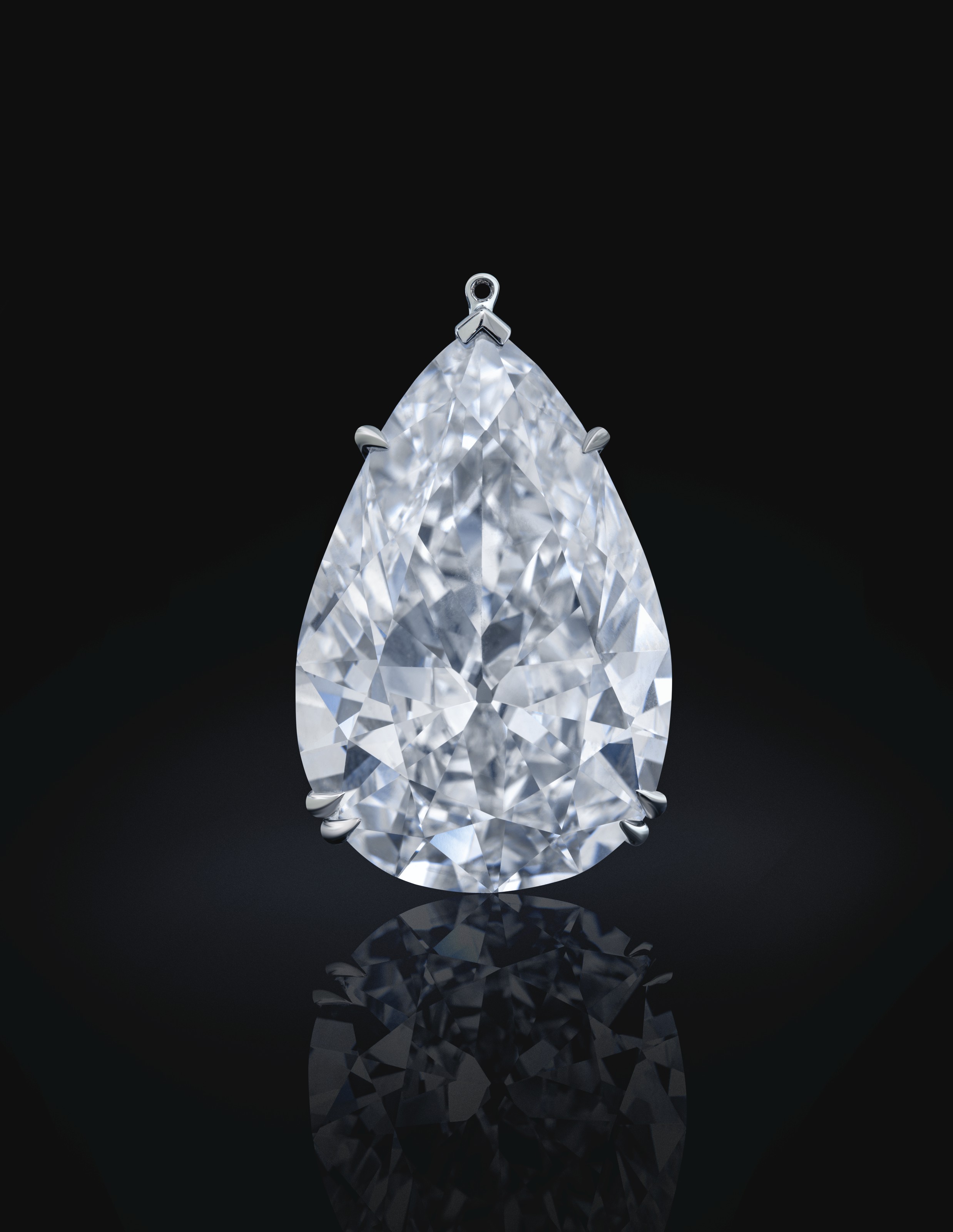 Christie's shop diamond pendant