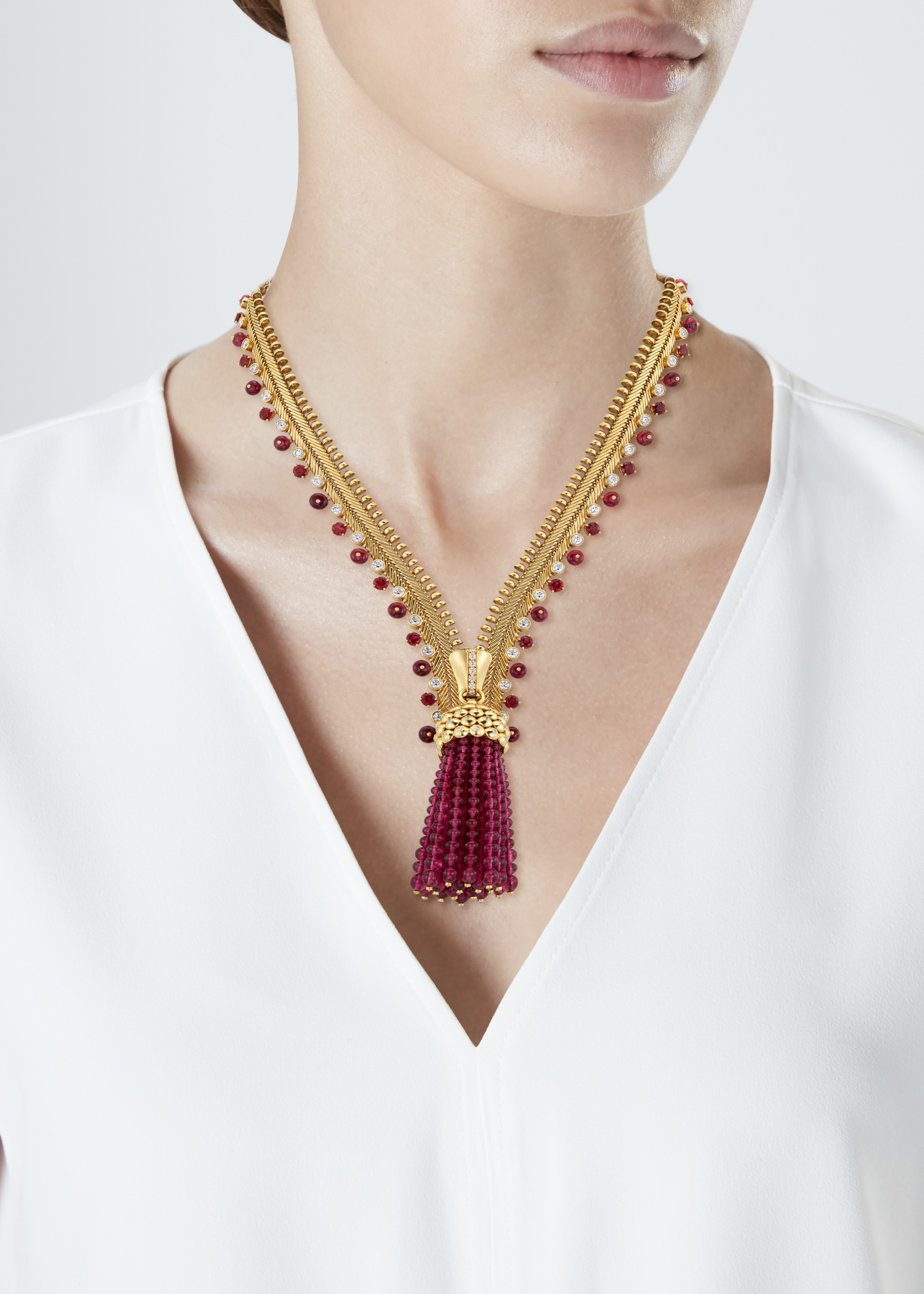 Van cleef discount zipper necklace price
