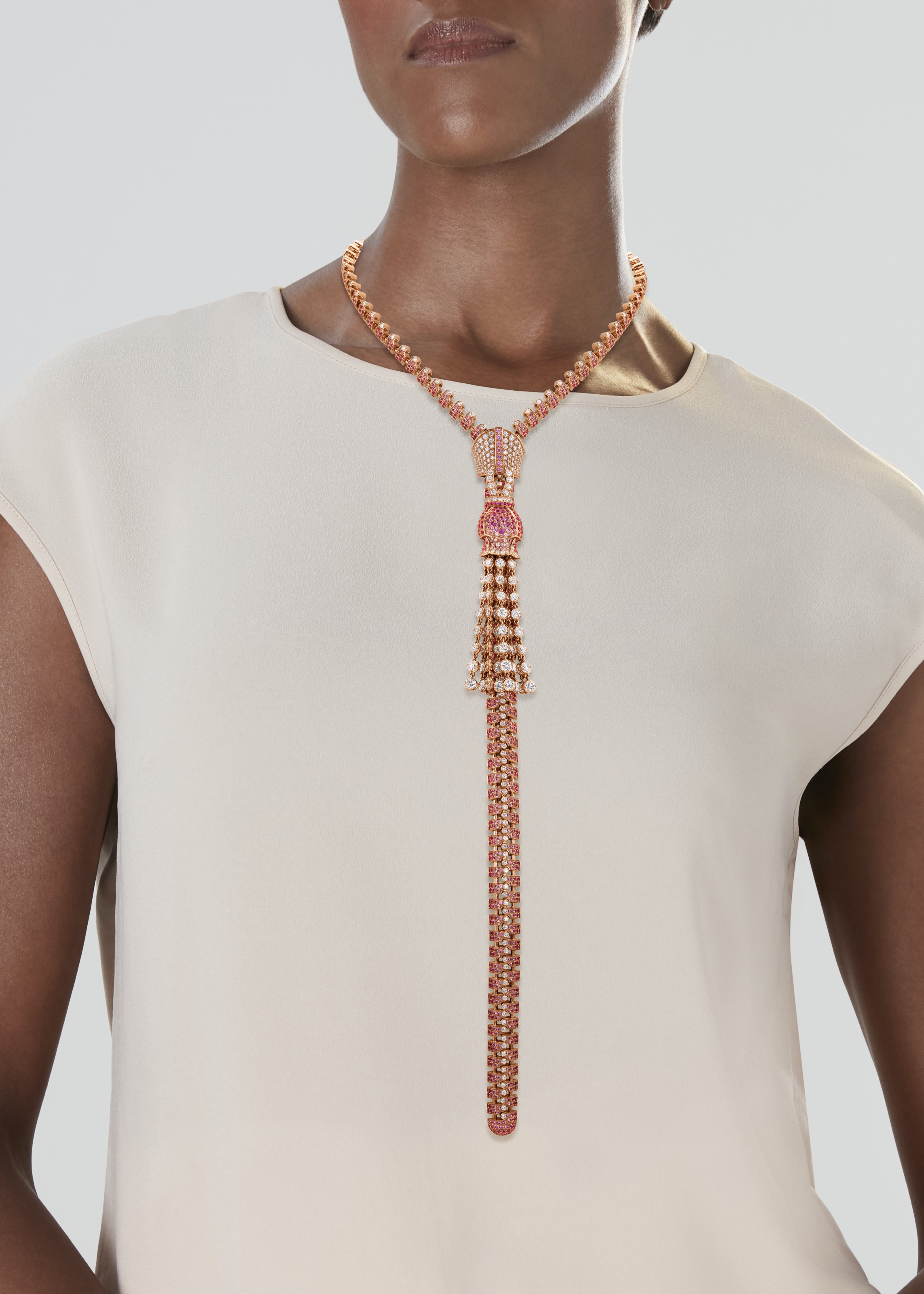 アクセサリー Van Cleef & Arpels Gold and diamond necklace, 'Zip' | 梵克雅寶'Zip' 黃金及鑽石