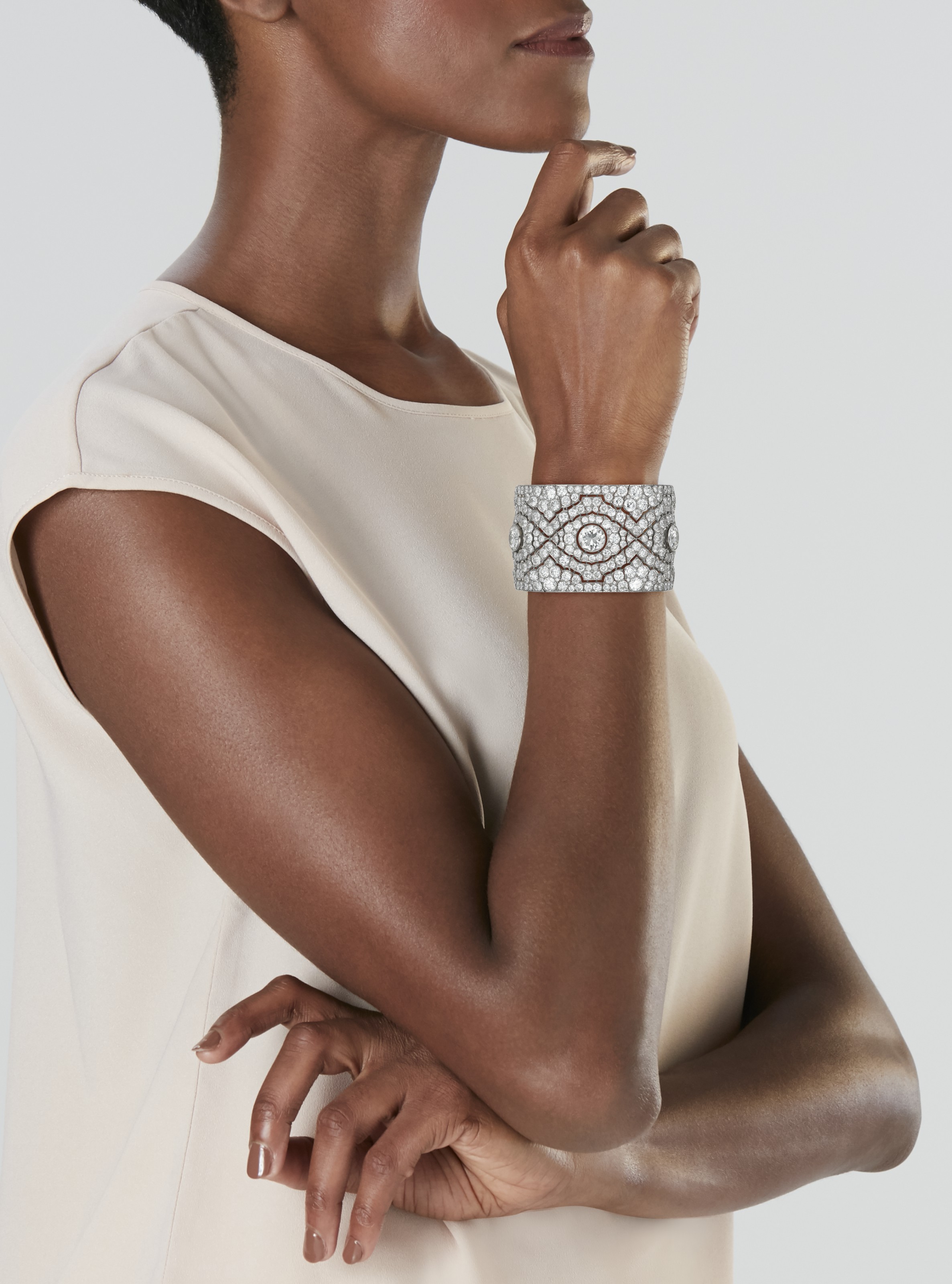 Van cleef and arpels diamond bracelet on sale