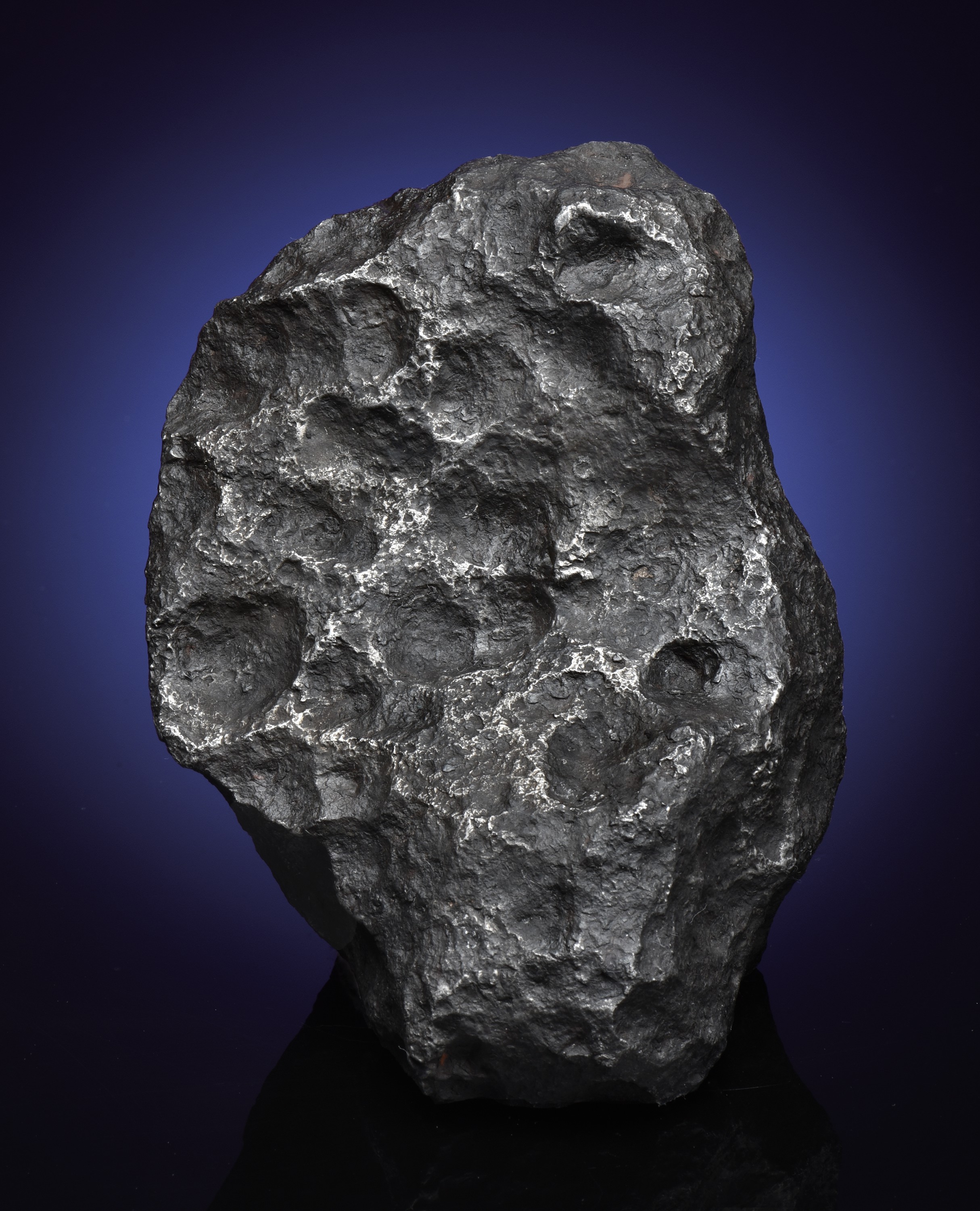 END PIECE OF THE SILICATED IRON METEORITE NWA 5549, Iron, IAB-GM Sahara  Desert, North West Africa | Christie's