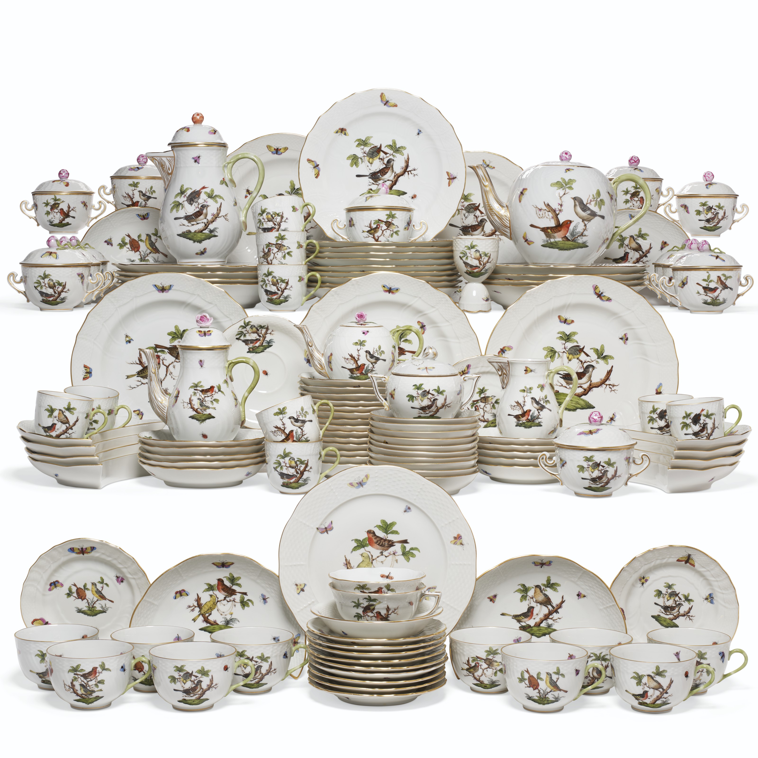 A HEREND PORCELAIN PART DINNER SERVICE