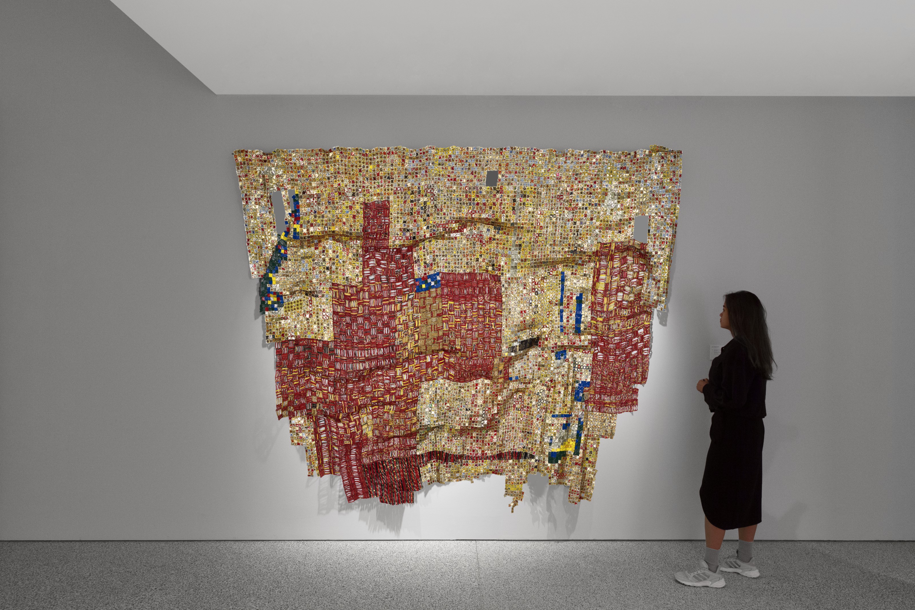 EL ANATSUI (B. 1944)
