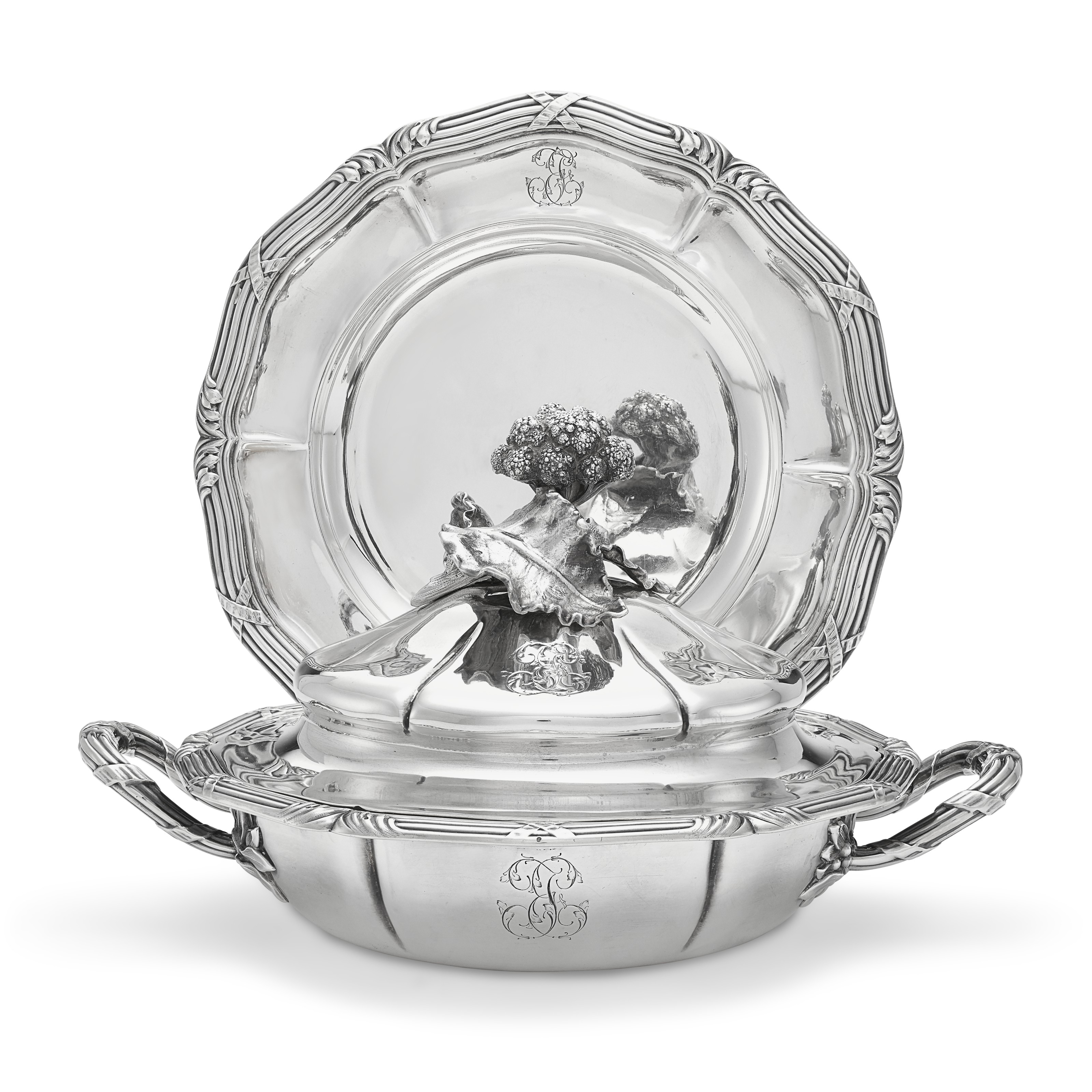 A MOTTAHEDEH (VISTA ALEGRE) BLUE AND WHITE PORCELAIN PART DINNER
