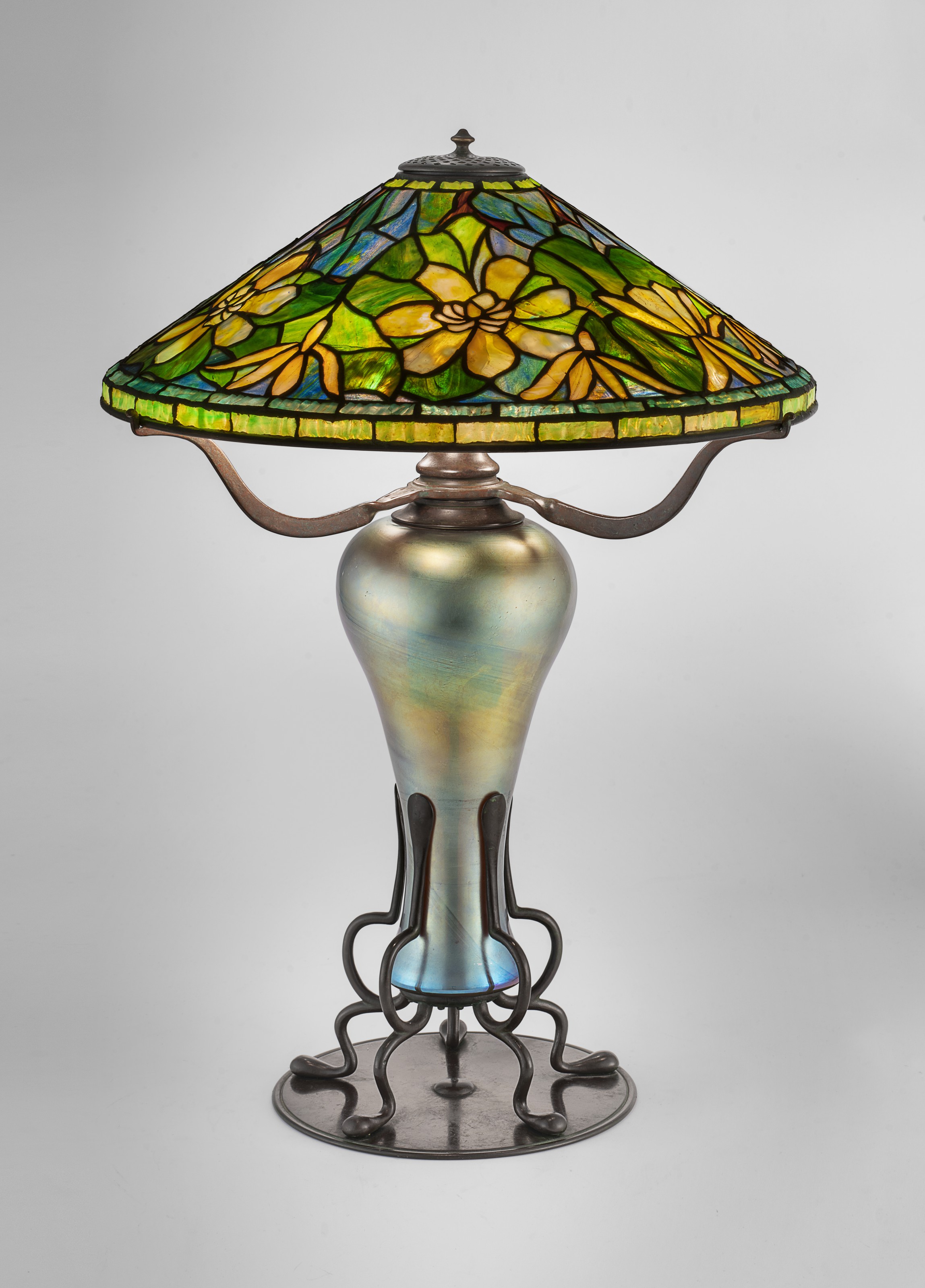 Iconic 20th-Century Pieces by Tiffany Studios Come to Auction