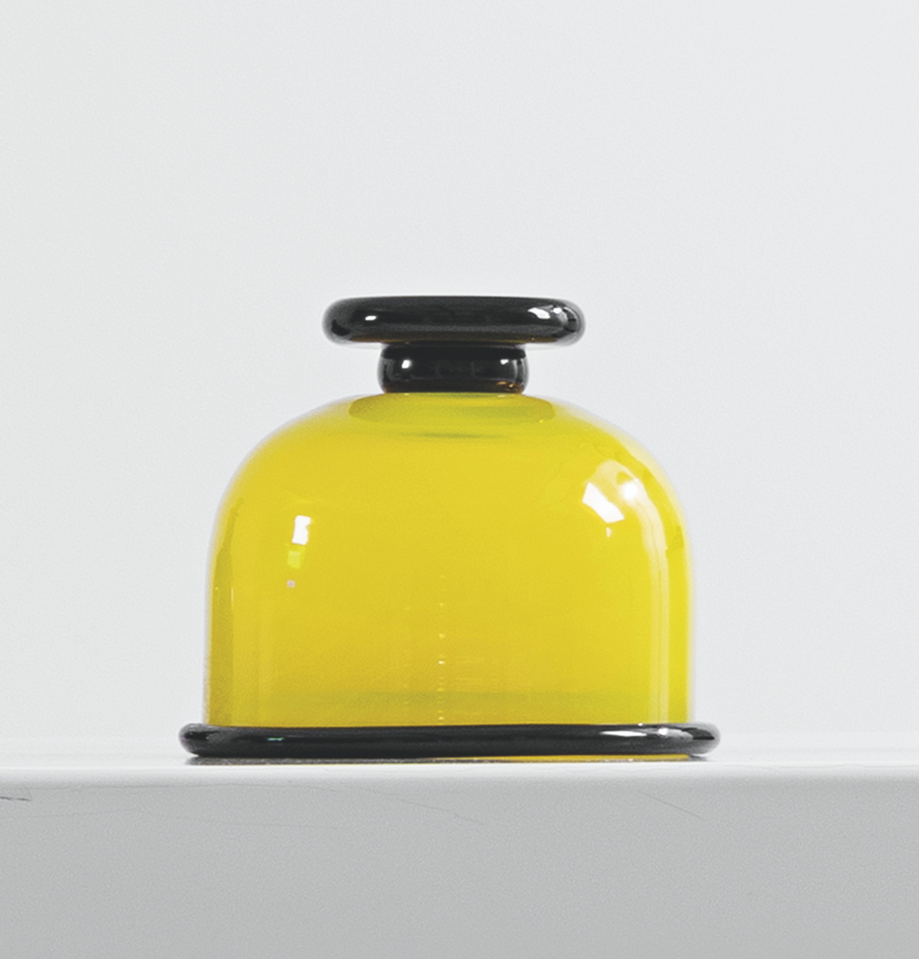 Vase 'Moceniga', le modèle créé en 1974, réalisé par Vetreria Vi
