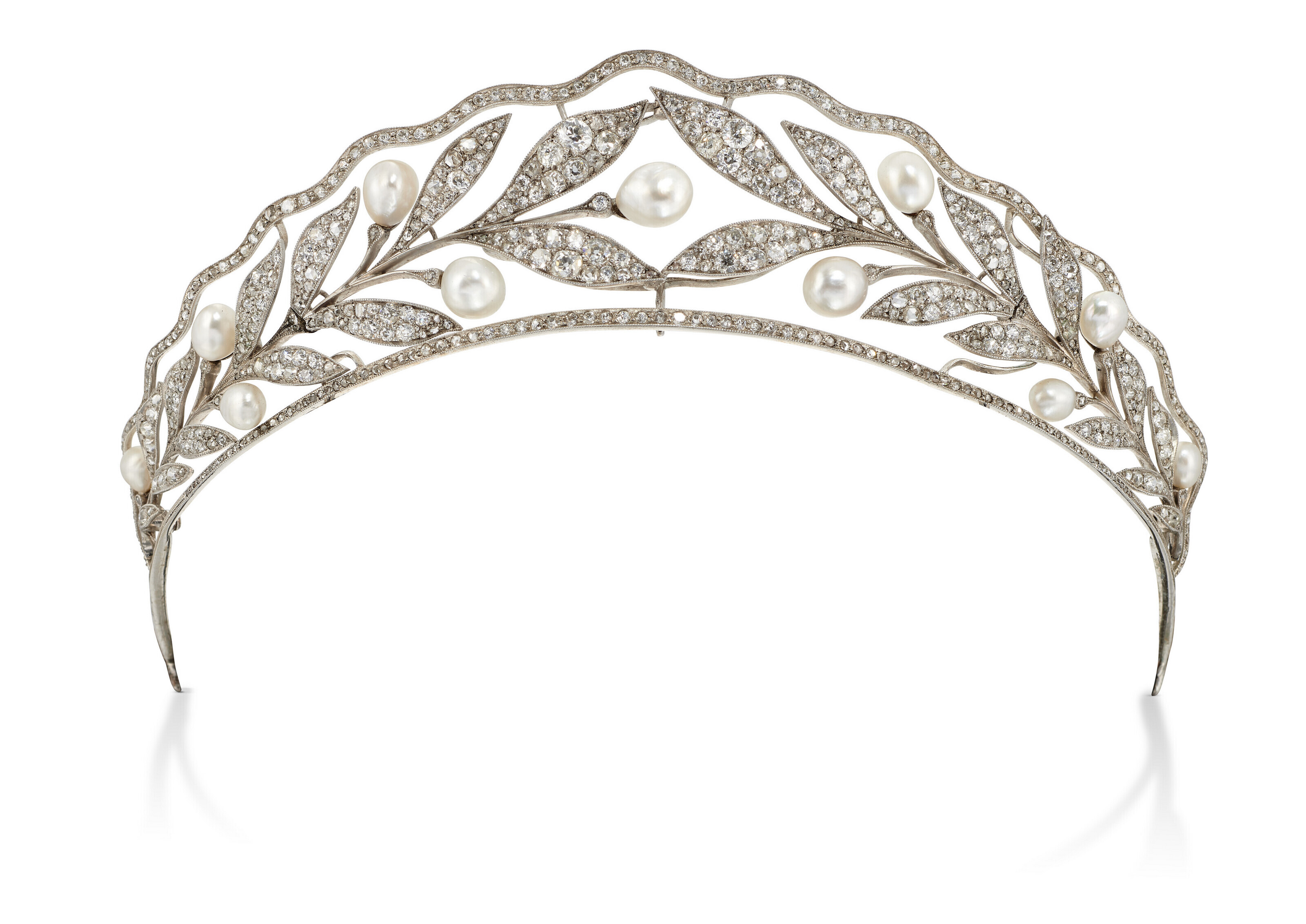 10 questions to ask about tiaras 