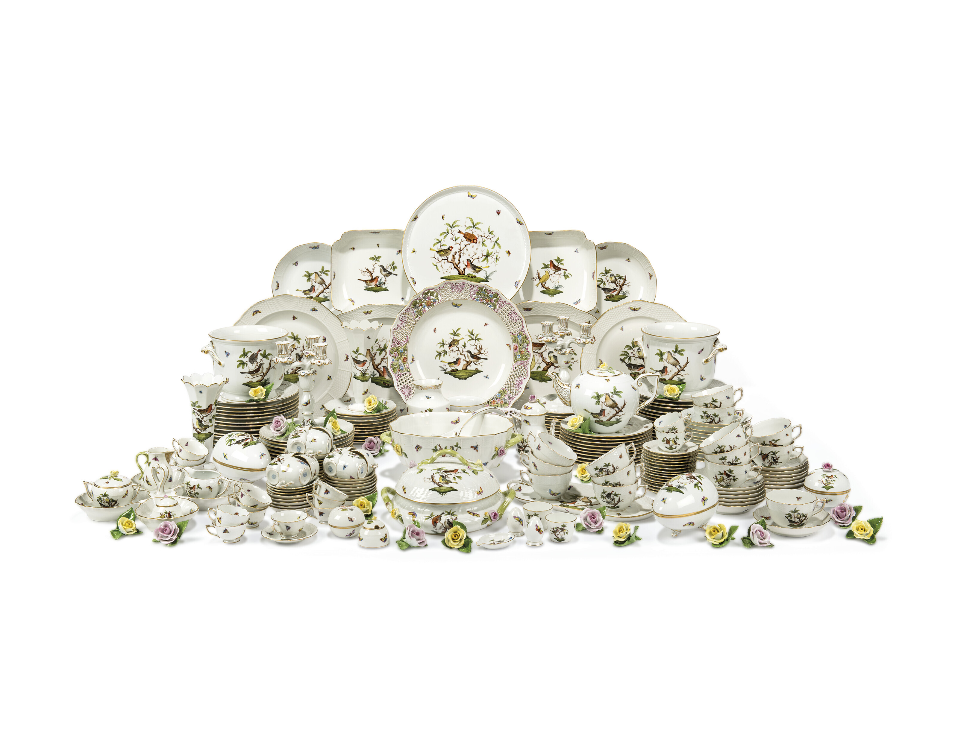 AN EXTENSIVE HEREND PORCELAIN 'ROTHSCHILD BIRDS' PATTERN PART TABLE