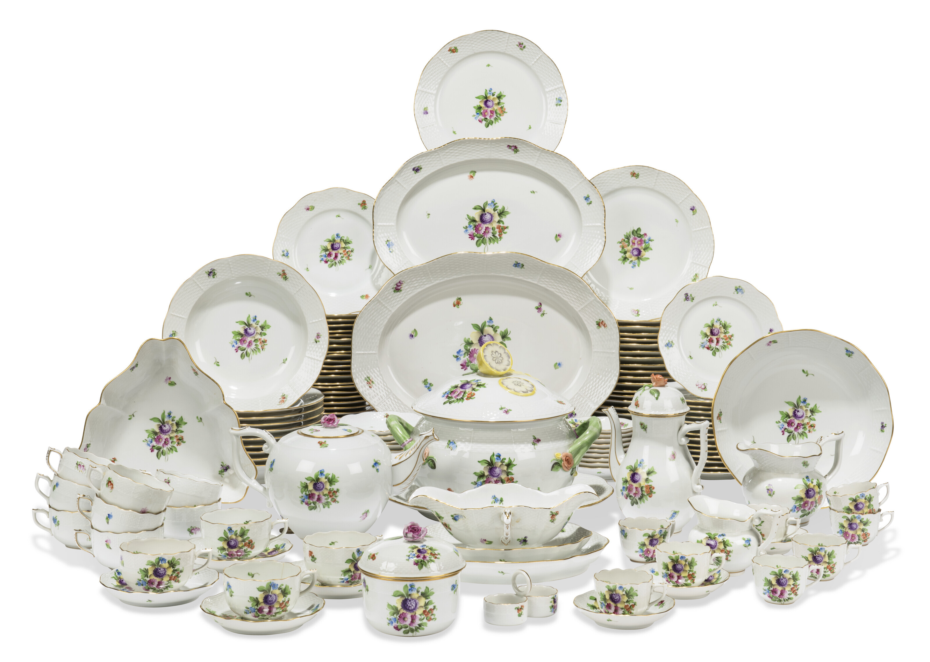 A HEREND PORCELAIN FLORAL PATTERN PART TABLESERVICE, 20TH CENTURY