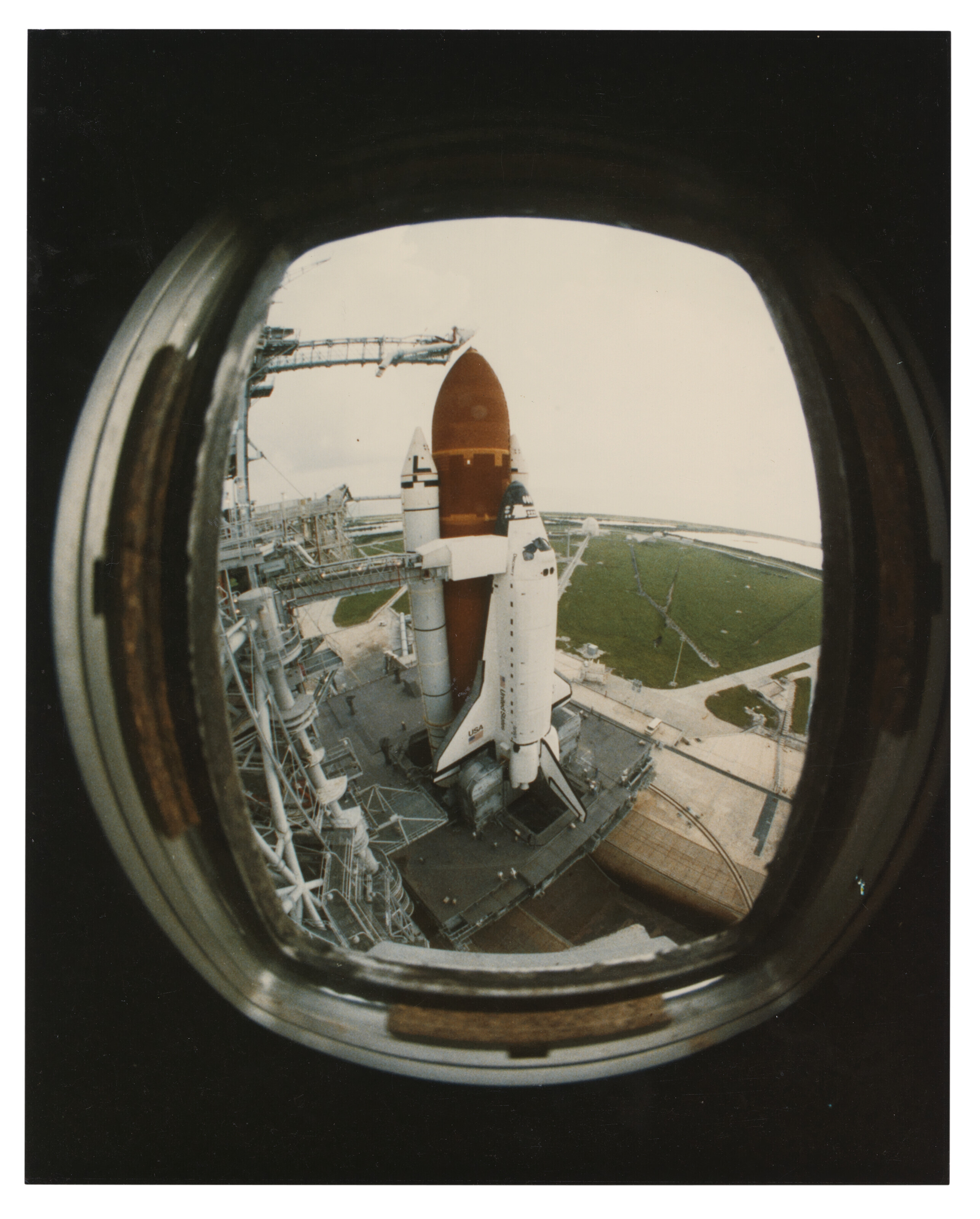 SPACE SHUTTLE CHALLENGER WITH ITS CARGO BAY DOORS OPEN, JUNE 22