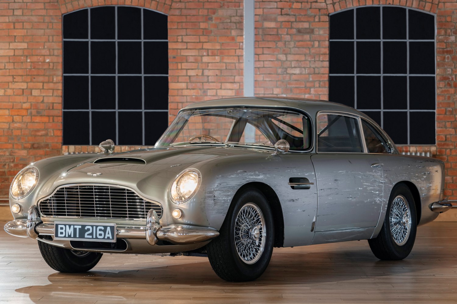 https://www.christies.com/img/LotImages/2022/CKS/2022_CKS_21364_0007_000(no_time_to_die_no_time_to_die_aston_martin_db5_stunt_car060719).jpg?w=1500