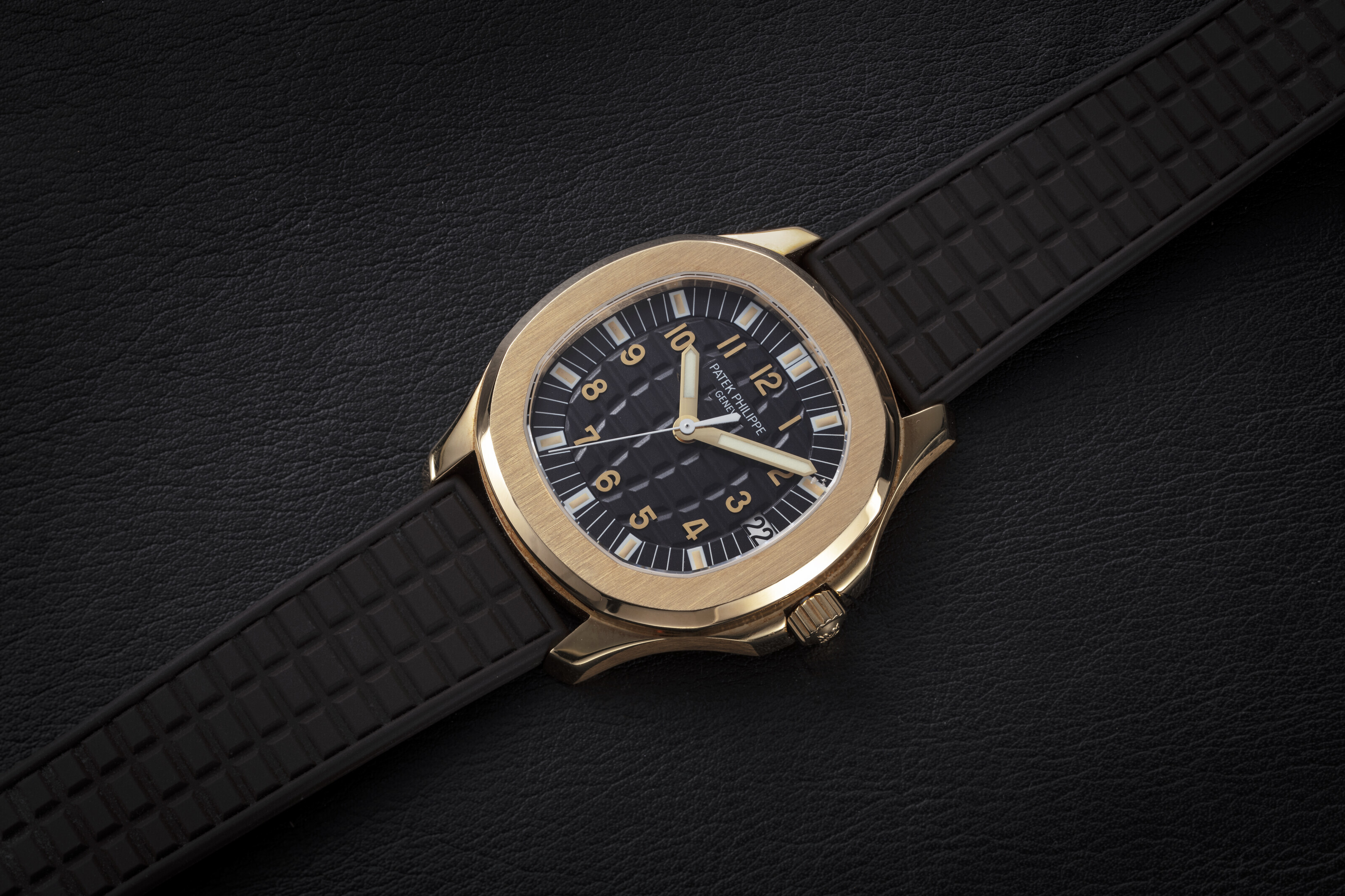 PATEK PHILIPPE, AQUANAUT 5065J, A GOLD AUTOMATIC WRISTWATCH