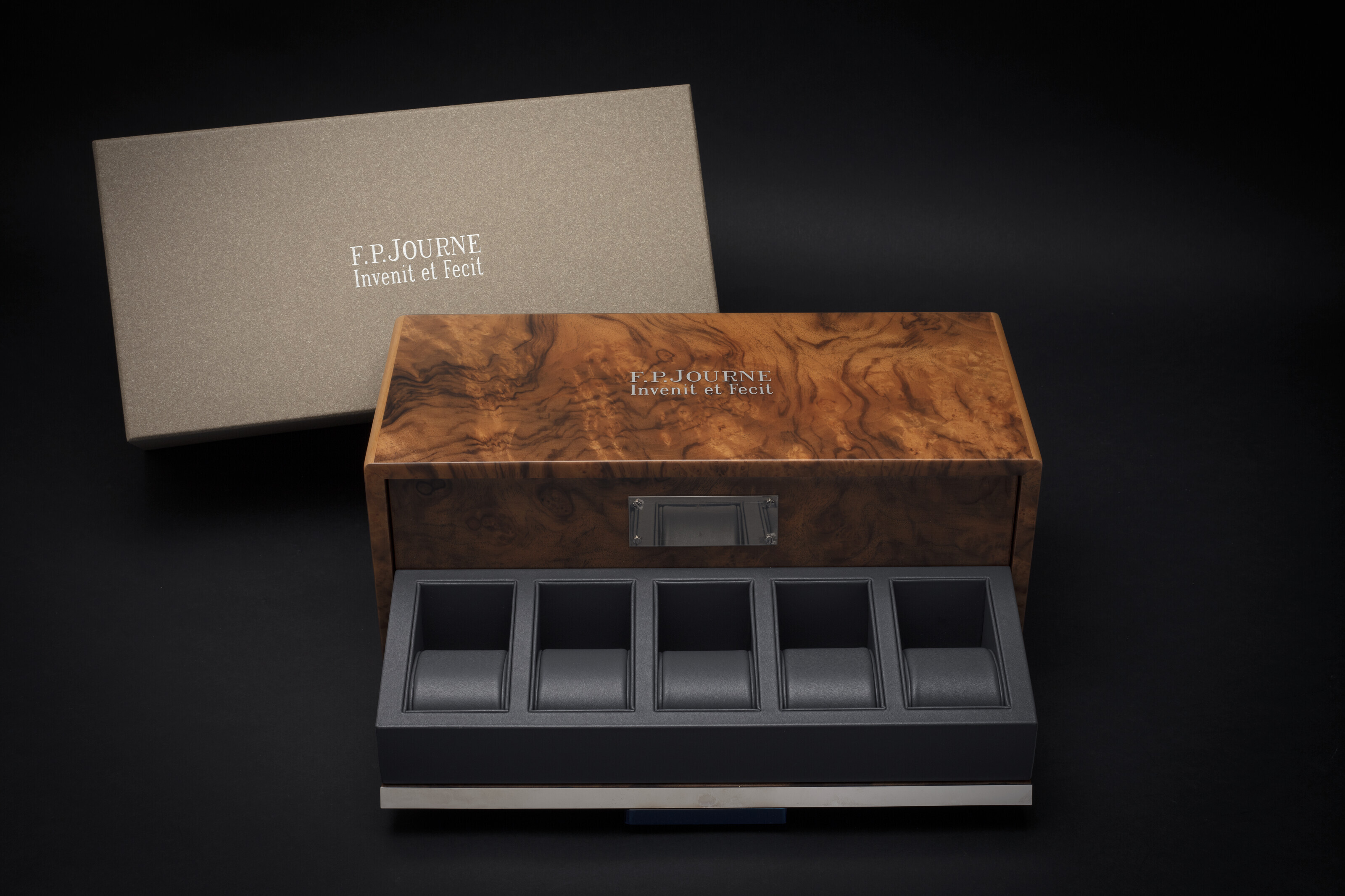 Watch presentation box outlet