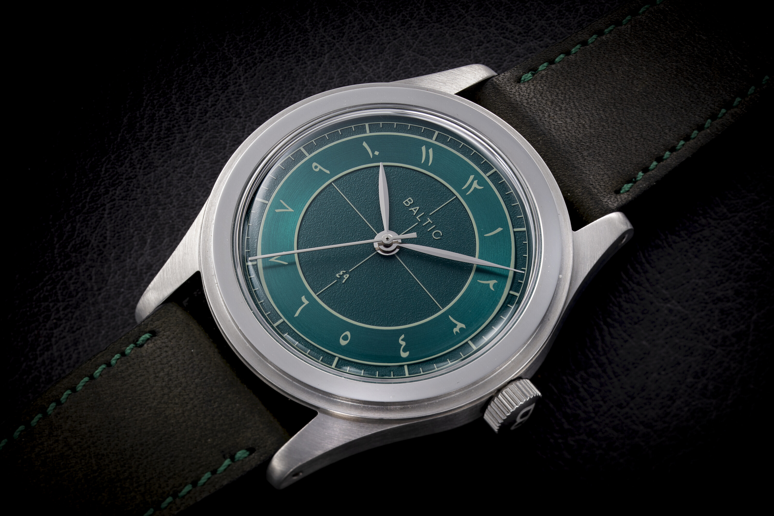 BALTIC x PERPÉTUEL HMS, A STEEL WRISTWATCH WITH ARABIC NUMERALS