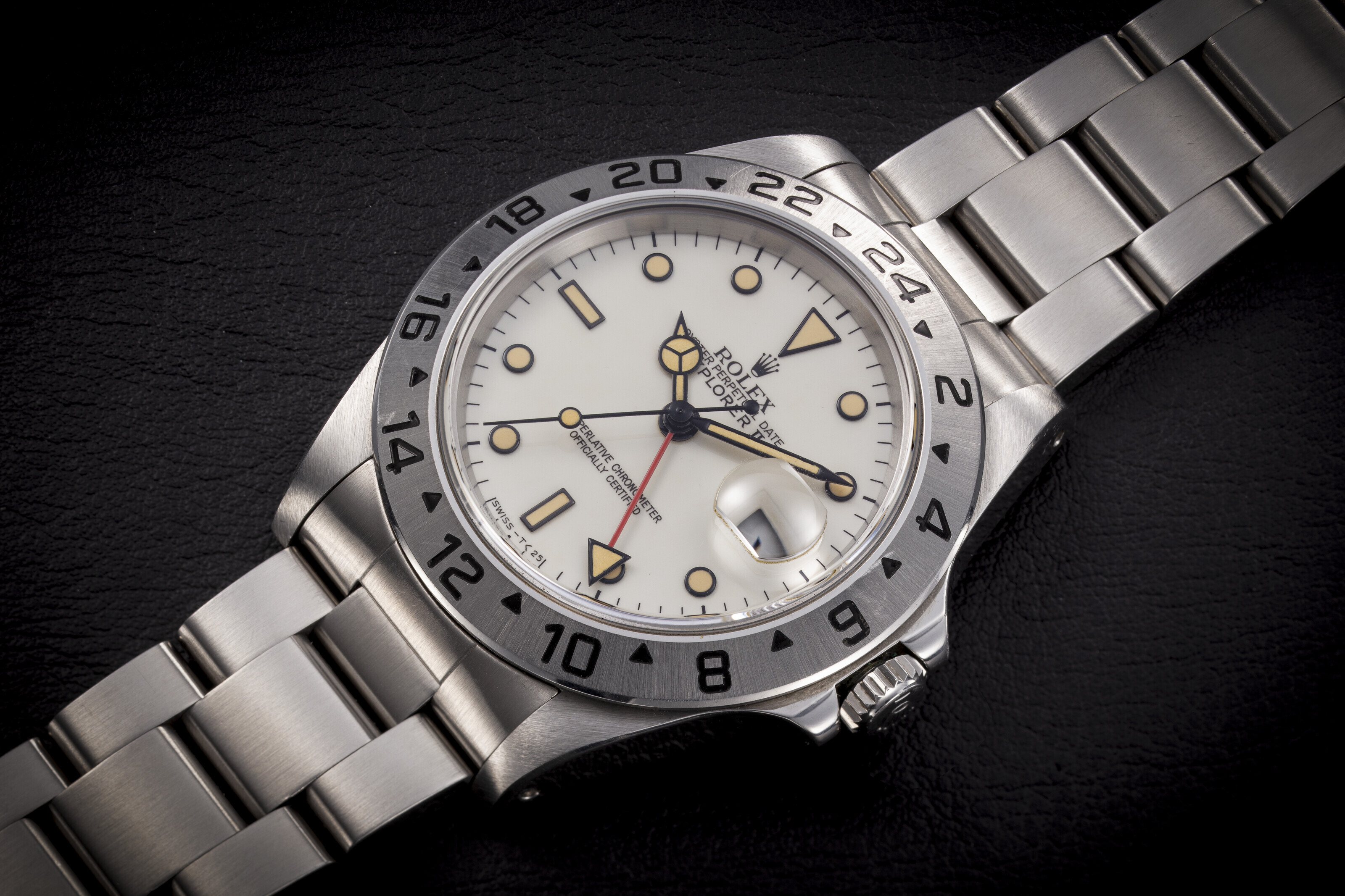 Piante Di Maturazione Del Mais Da Foraggio In Una Fila Immagine Stock - Immagine Di Fogli, Terra