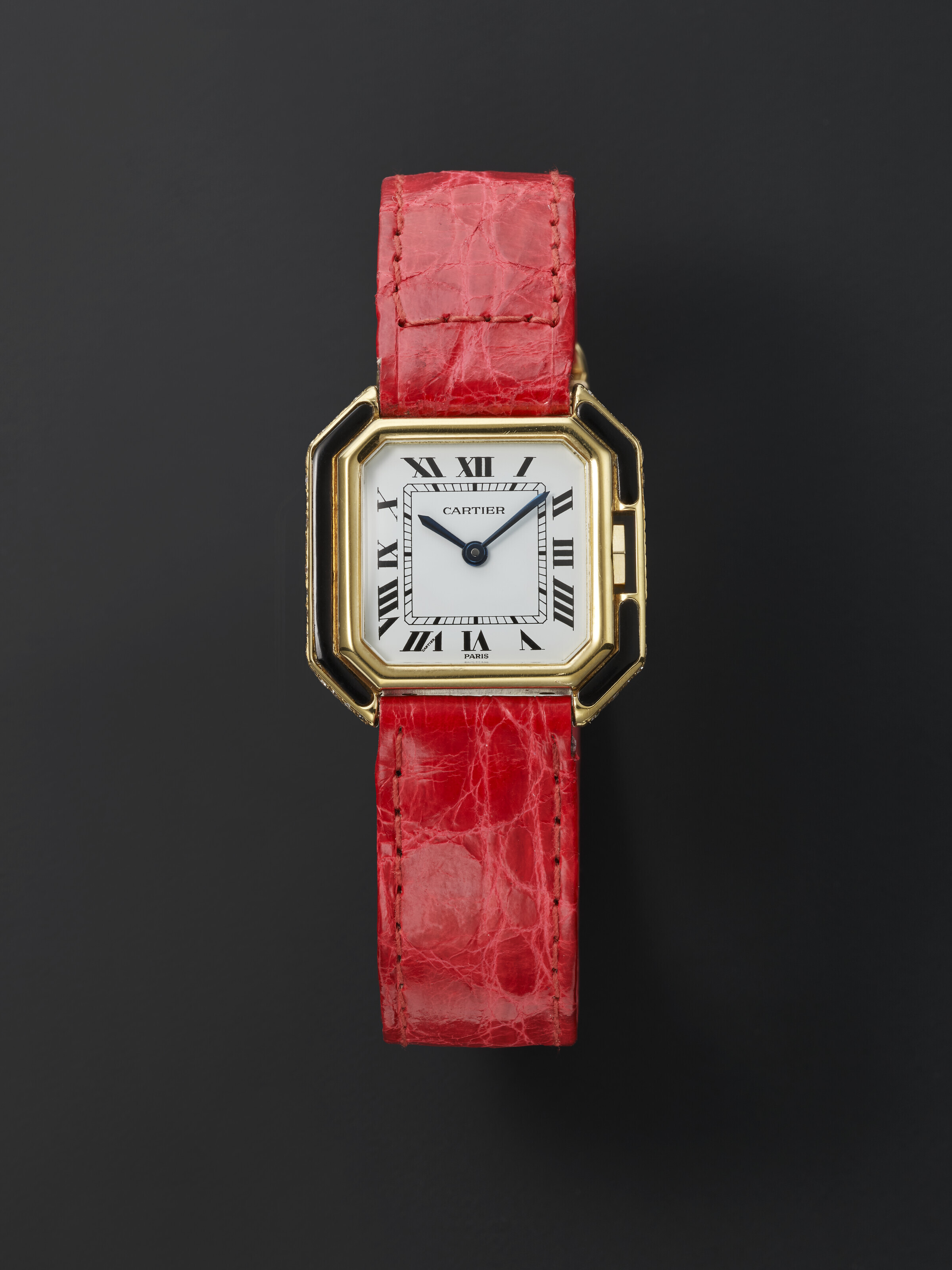CARTIER, YELLOW GOLD, ONYX AND DIAMOND-SET 'CEINTURE' PARIS, REF