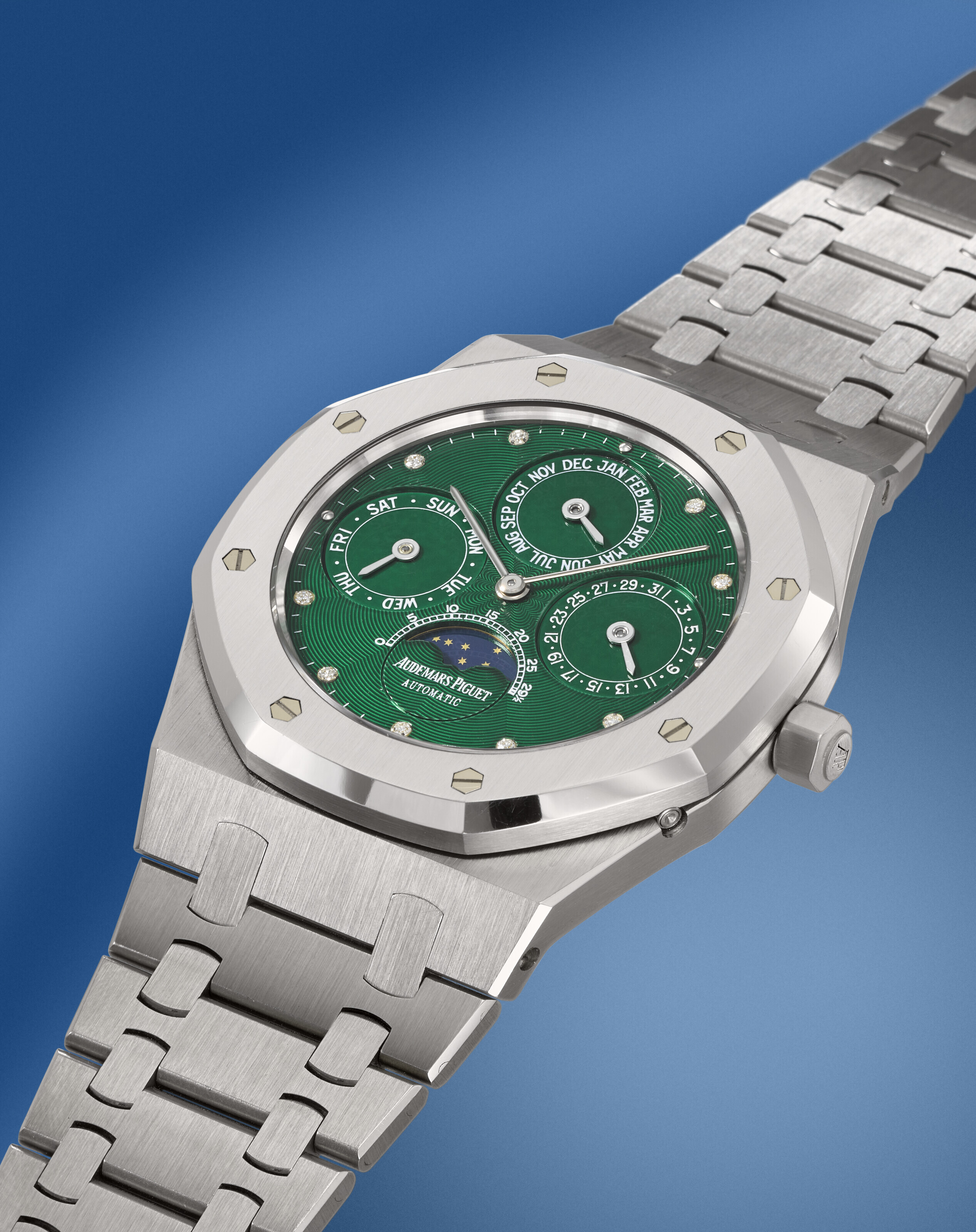 Royal oak perpetual calendar green hot sale
