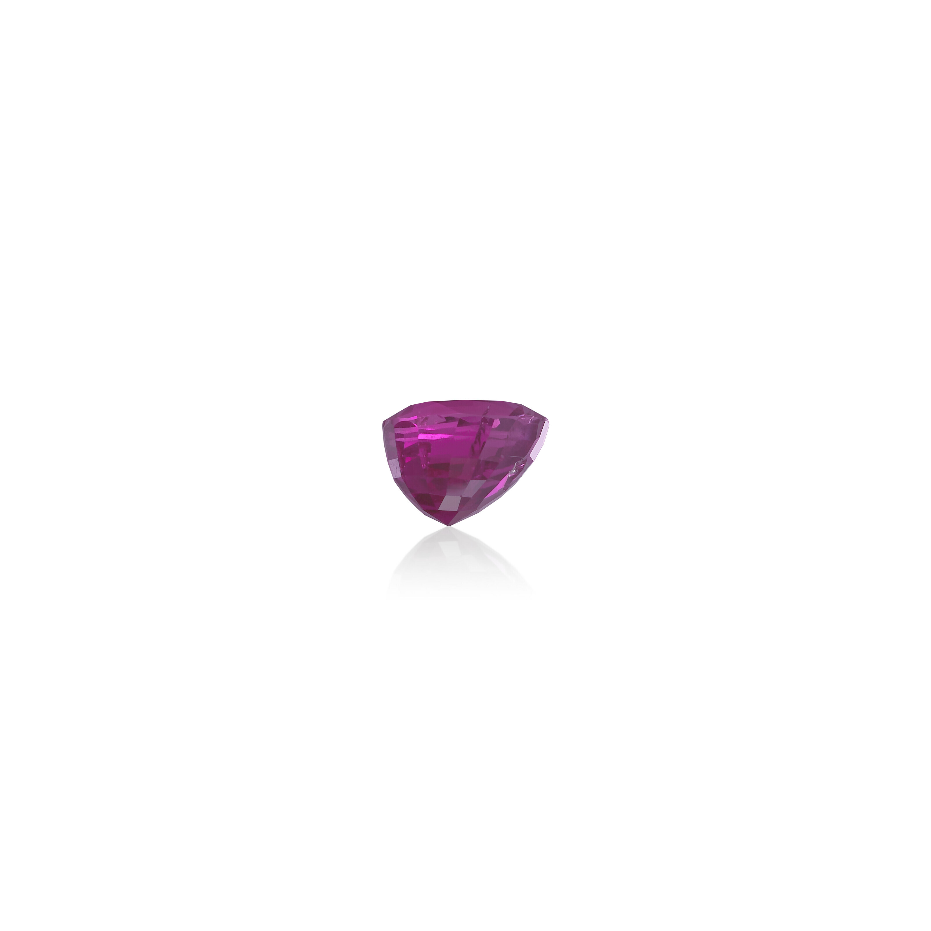 UNMOUNTED RUBY, SSEF 3.957 carats, no origin, no indications of 