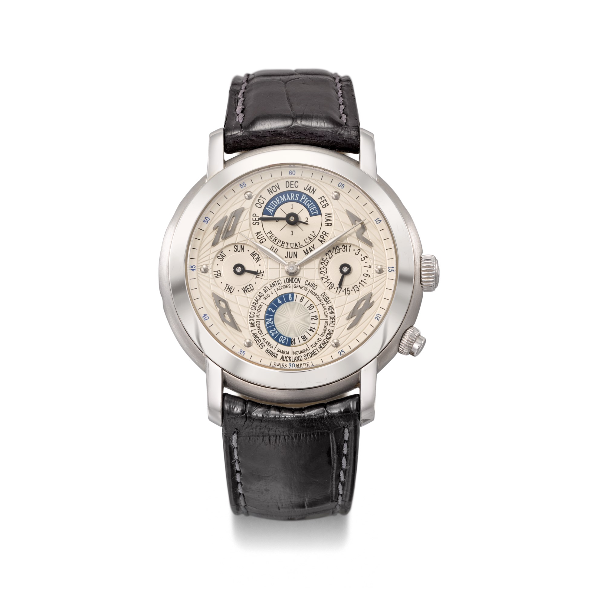 AUDEMARS PIGUET A RARE AND ATTRACTIVE PLATINUM AUTOMATIC PERPETUAL