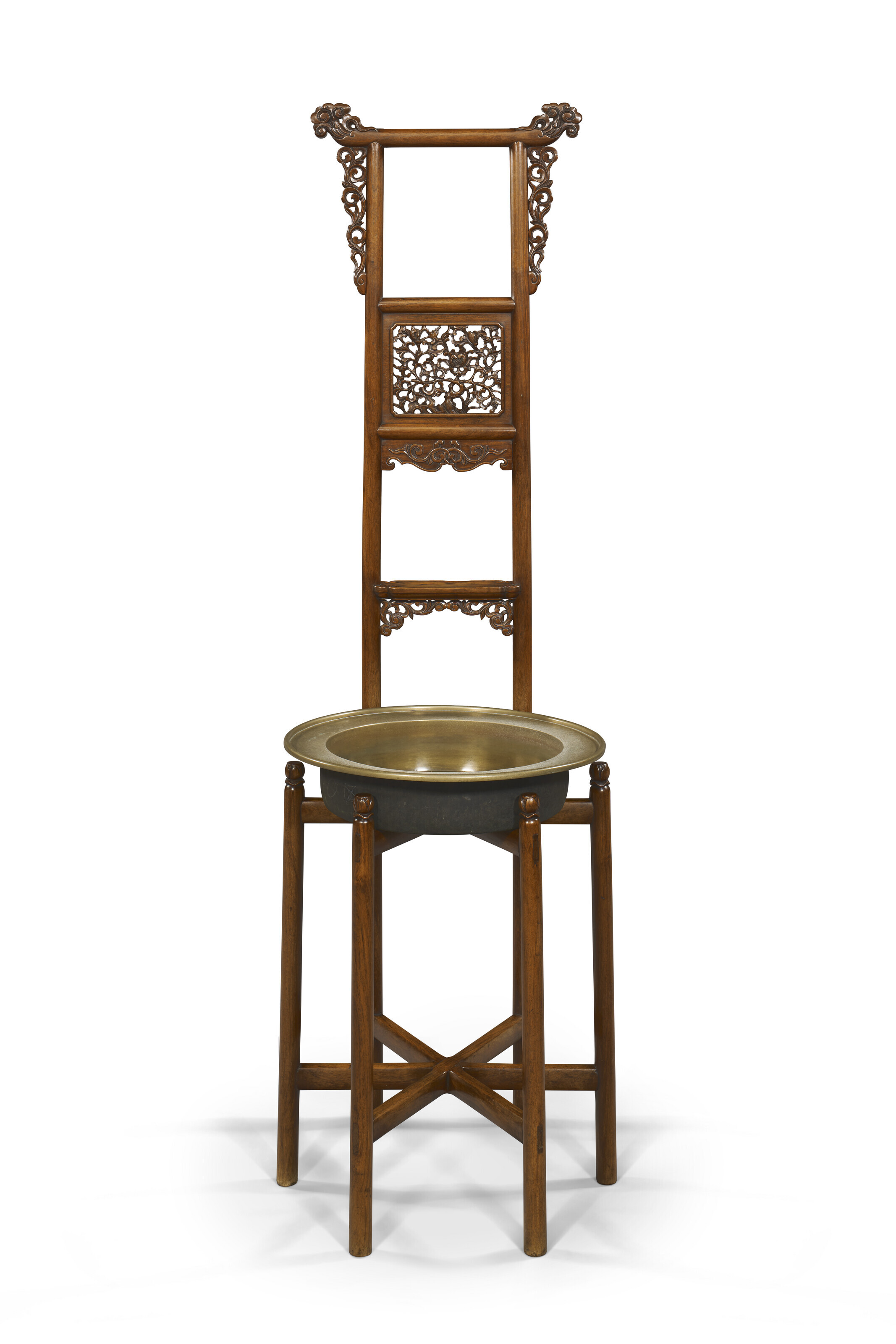 AN IMPORTANT AND RARE HUANGHUALI TOWEL RACK AND WASHBASIN, MIANPENJIA
